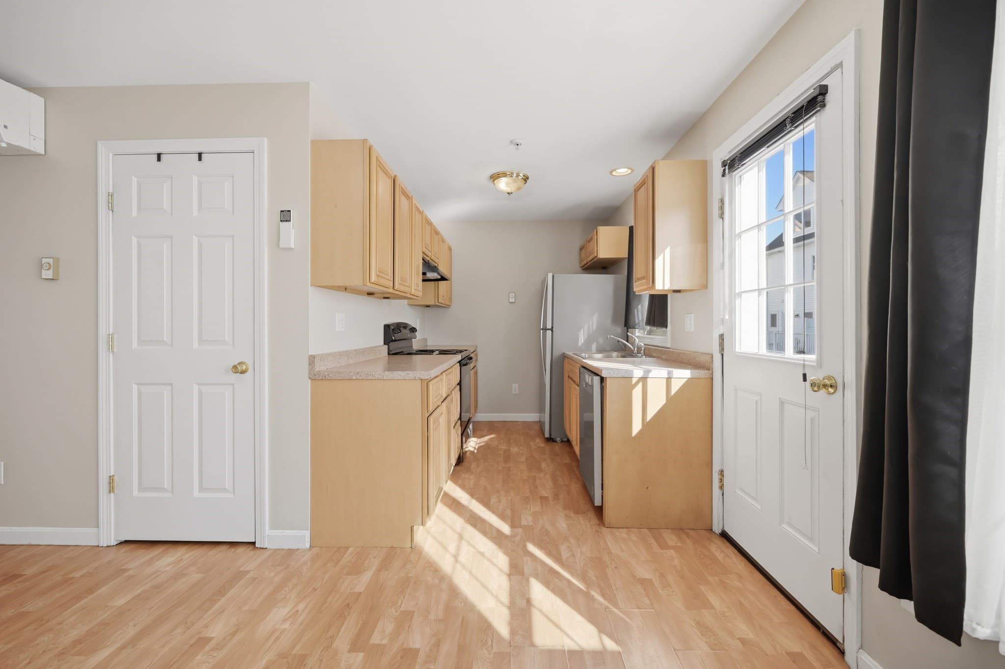 Condominium at 61 Pine St # 13, Attleboro MA 02703, Attleboro, photo 9 of 26