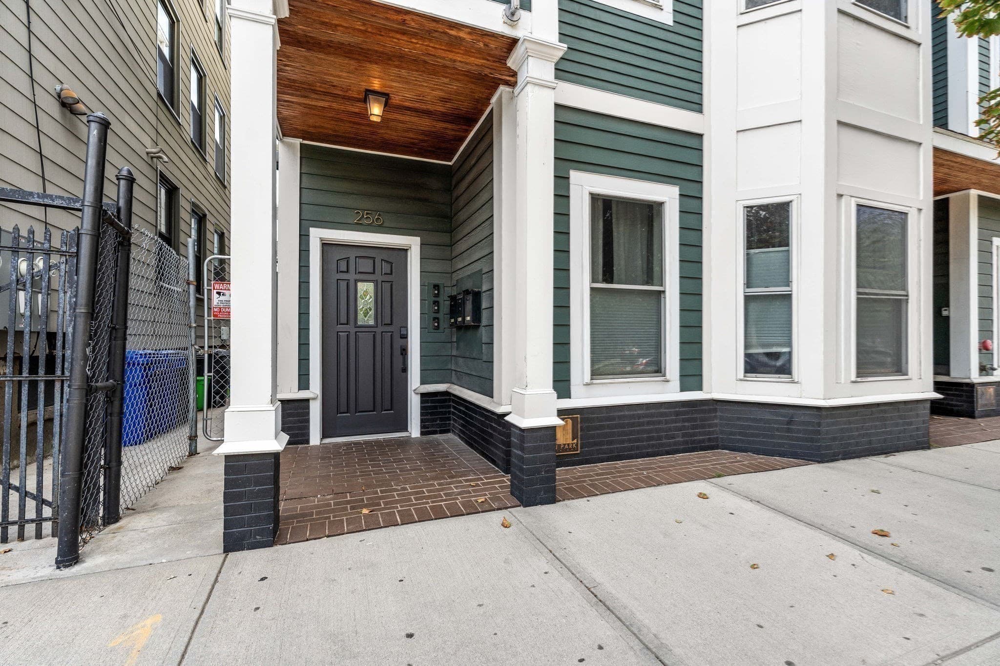 Condominium at 256 Bremen St, Boston MA 02128, Boston, photo 18 of 18
