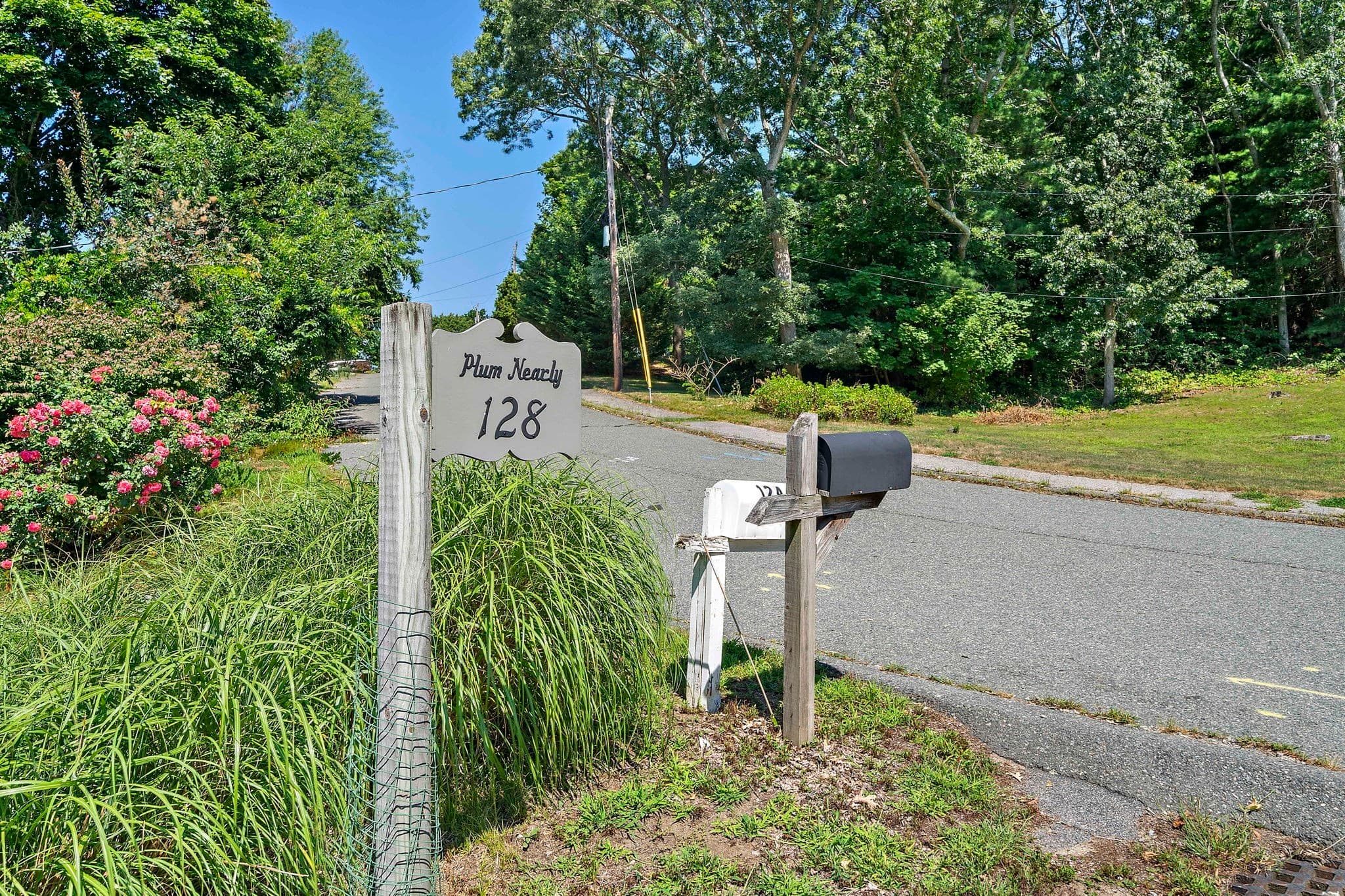Single Family Residence at 128 Whitford Cir, Marshfield MA 02050, Marshfield, photo 35 of 38