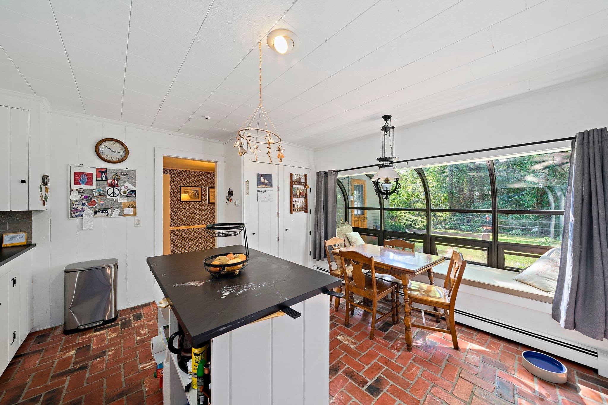 Single Family Residence at 128 Whitford Cir, Marshfield MA 02050, Marshfield, photo 4 of 38