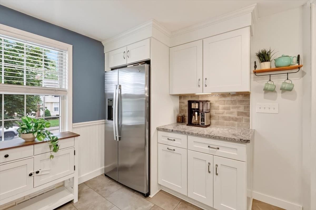 Single Family Residence at 15 Donna Rd, Weymouth MA 02190, Weymouth, photo 10 of 31