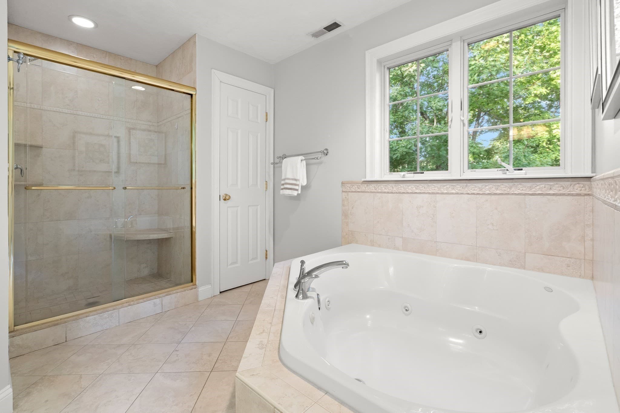 Single Family Residence at 22 R Sawyer Ln, Middleton MA 01949, Middleton, photo 23 of 42