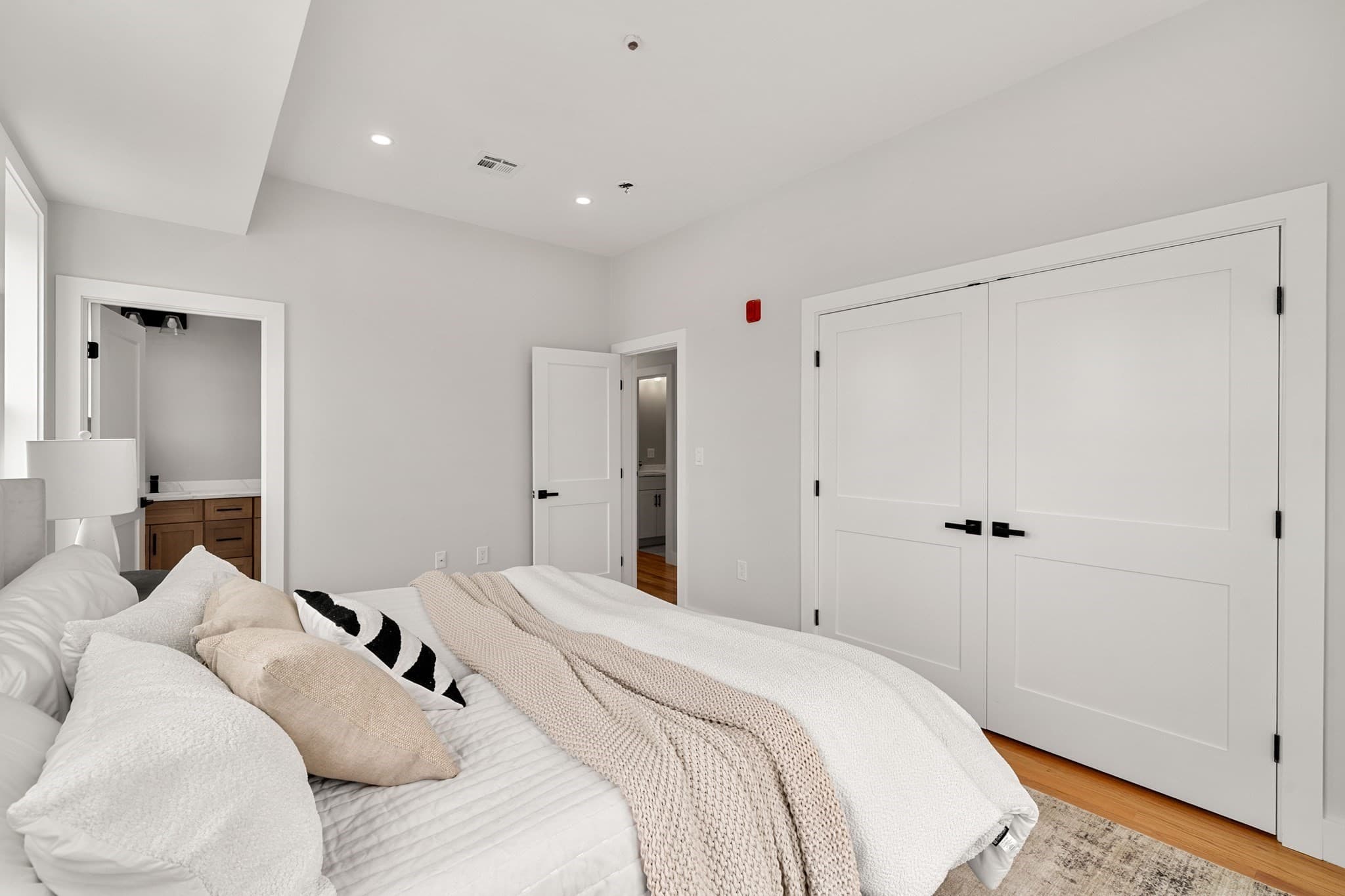 Condominium at 1088 Saratoga St # C, Boston MA 02128, Boston, photo 13 of 22