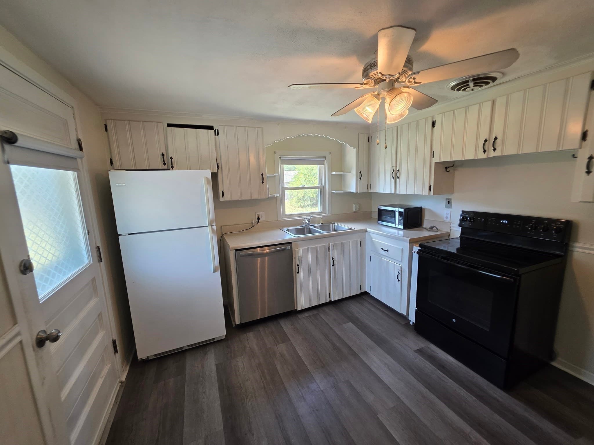 Single Family Residence at 11 Brigham Rd, South Hadley MA 01075, South Hadley, photo 10 of 23