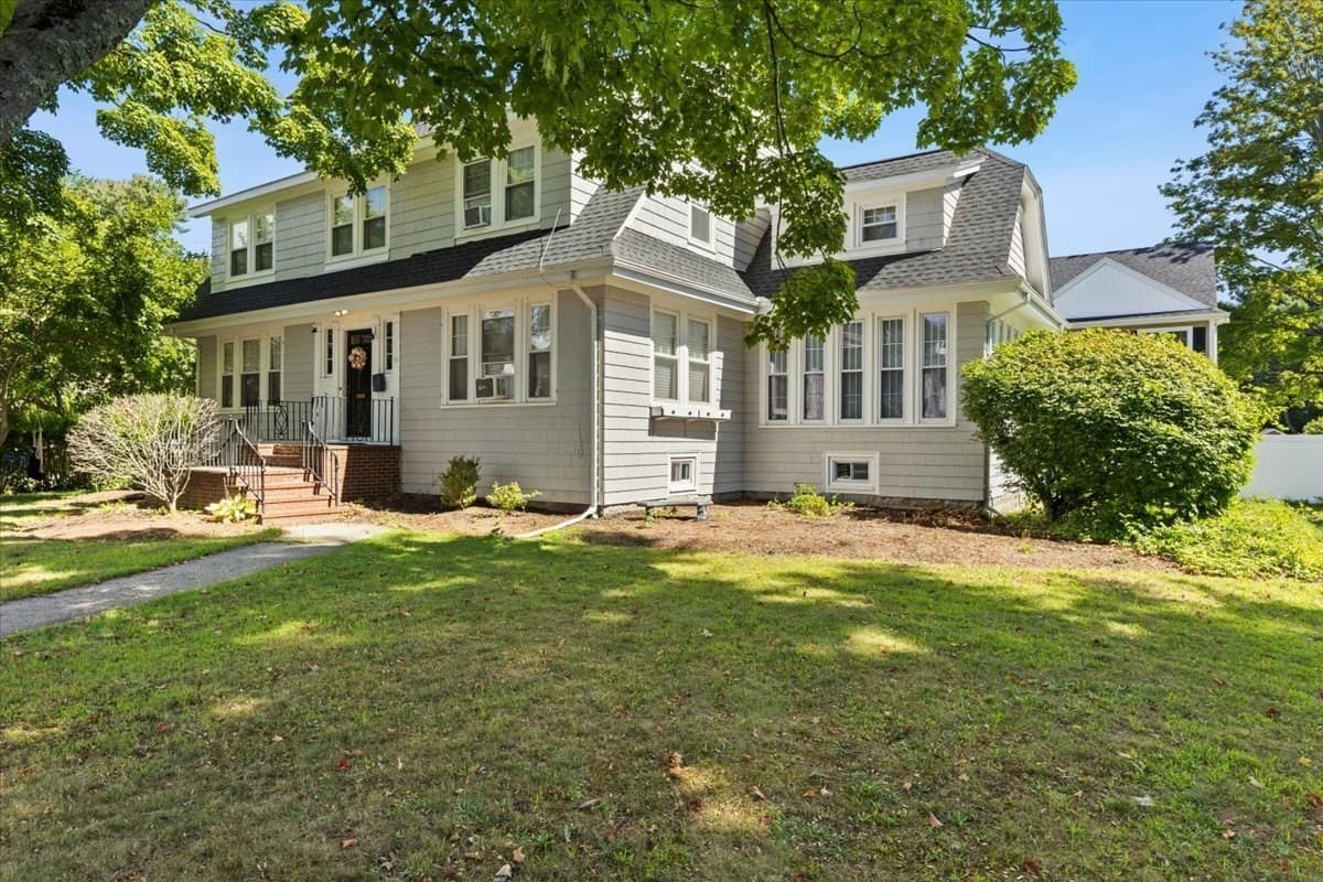 Single Family Residence at 53 Ashland St, Taunton MA 02780, photo 2 of 41