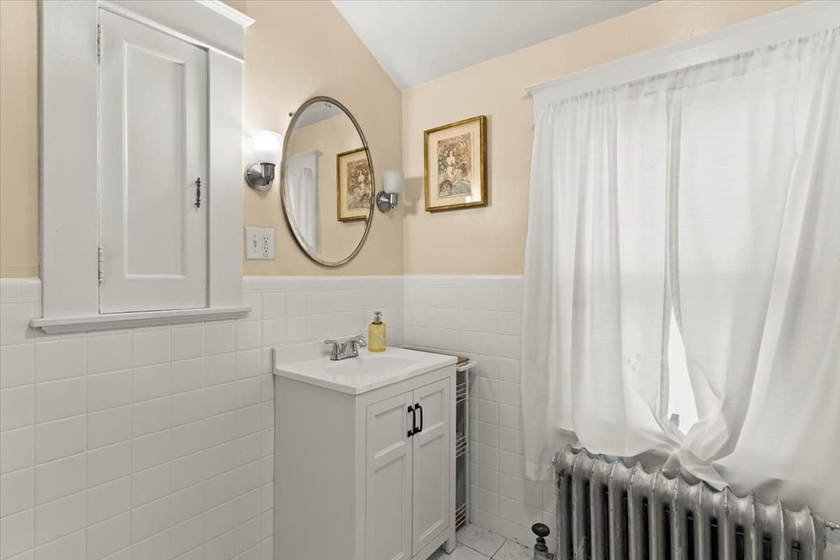Single Family Residence at 53 Ashland St, Taunton MA 02780, photo 26 of 41