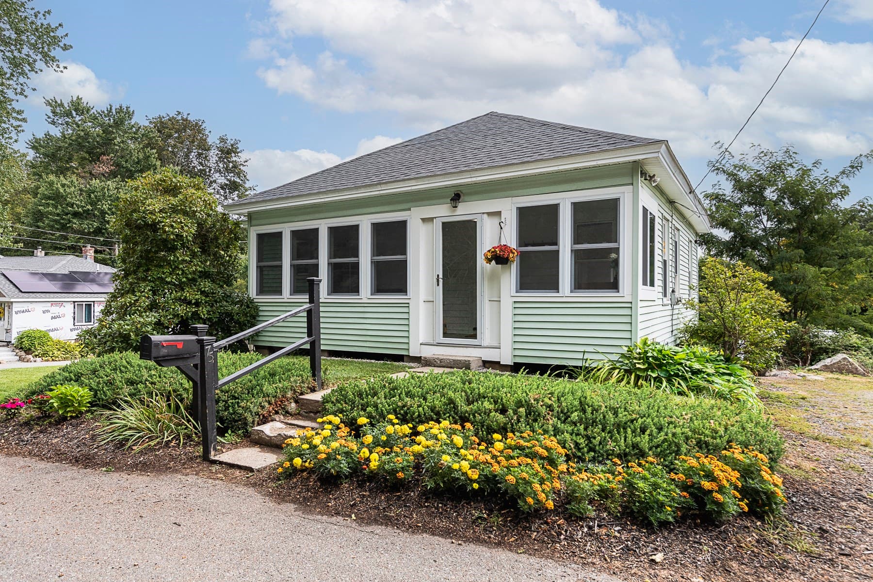 75 Perkins Ave, Hamilton MA 01982
