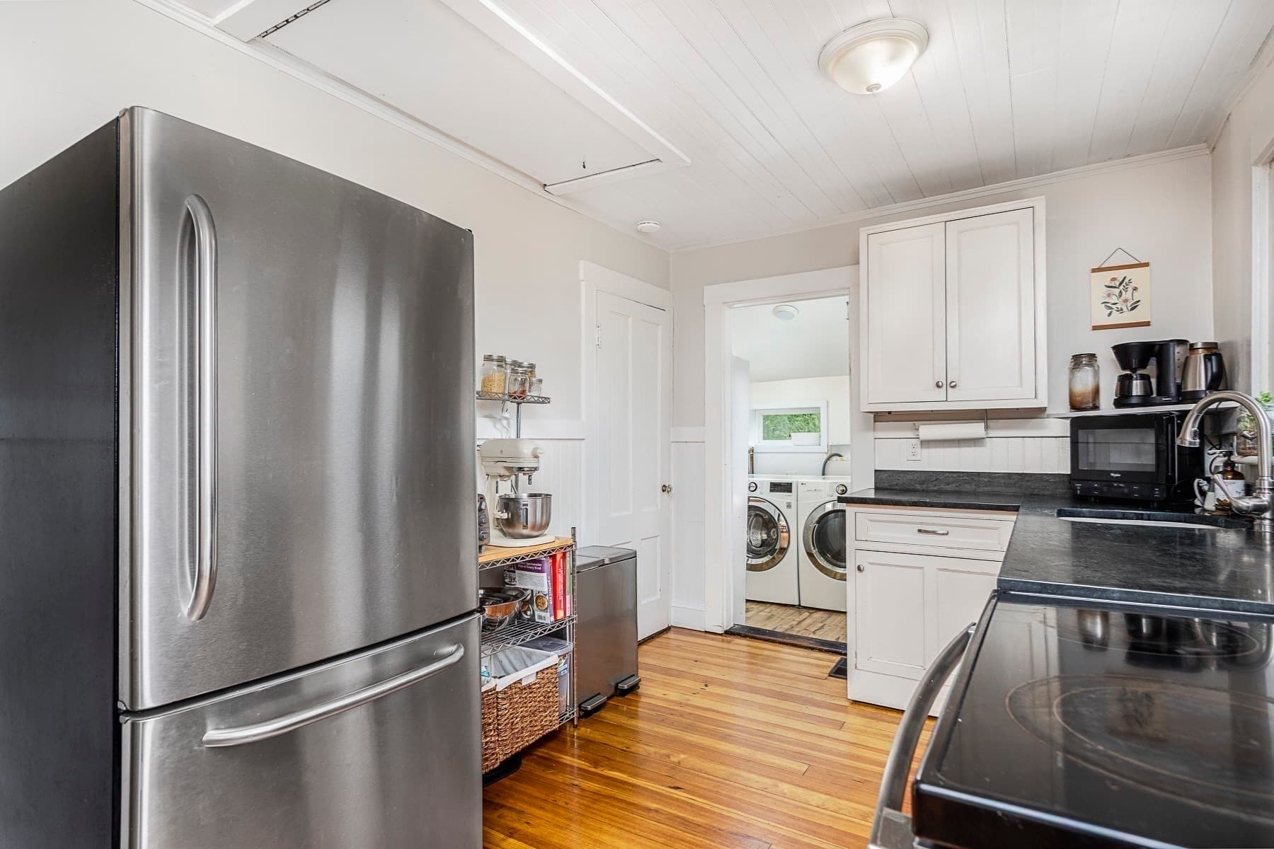 Single Family Residence at 75 Perkins Ave, Hamilton MA 01982, photo 11 of 32