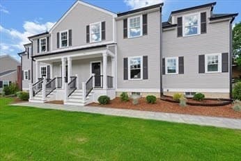 Condominium at 35R Poquanticut Ave # R, Easton MA 02356, Easton, photo 2 of 24