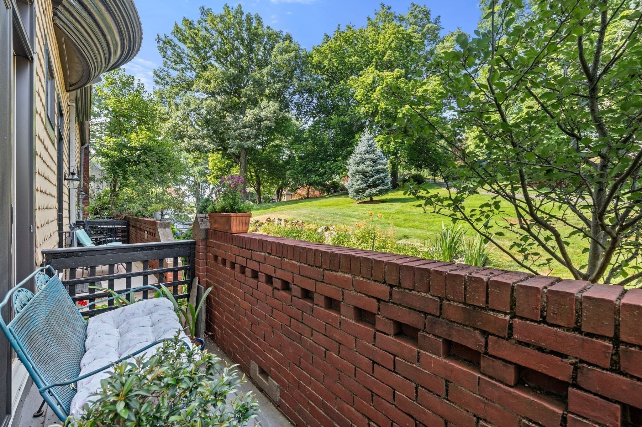 Condominium at 563 Boylston Street # 563, Brookline MA 02445, Brookline, photo 22 of 29