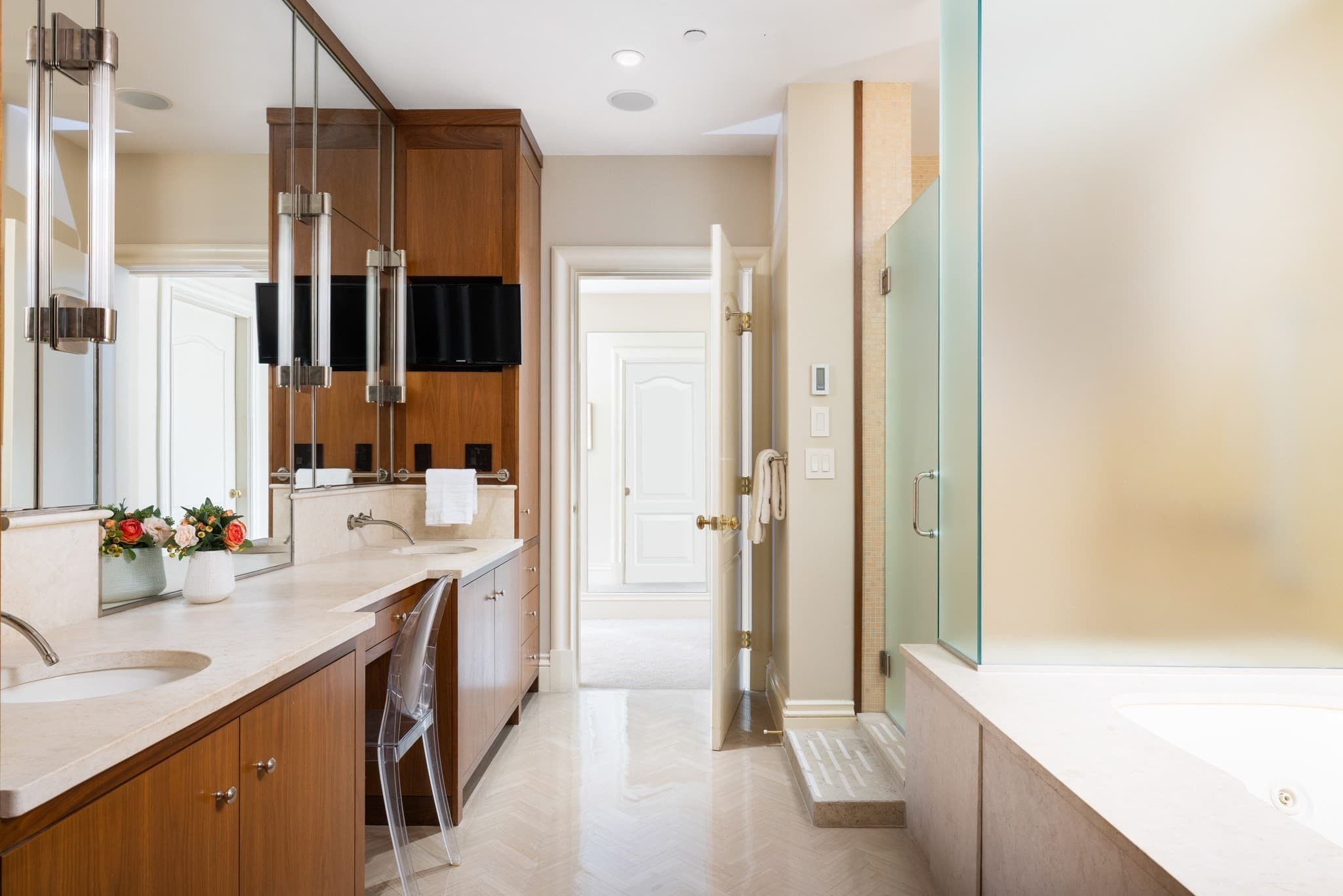 Condominium at 120 Seaver Street # C102, Brookline MA 02445, Brookline, photo 10 of 18