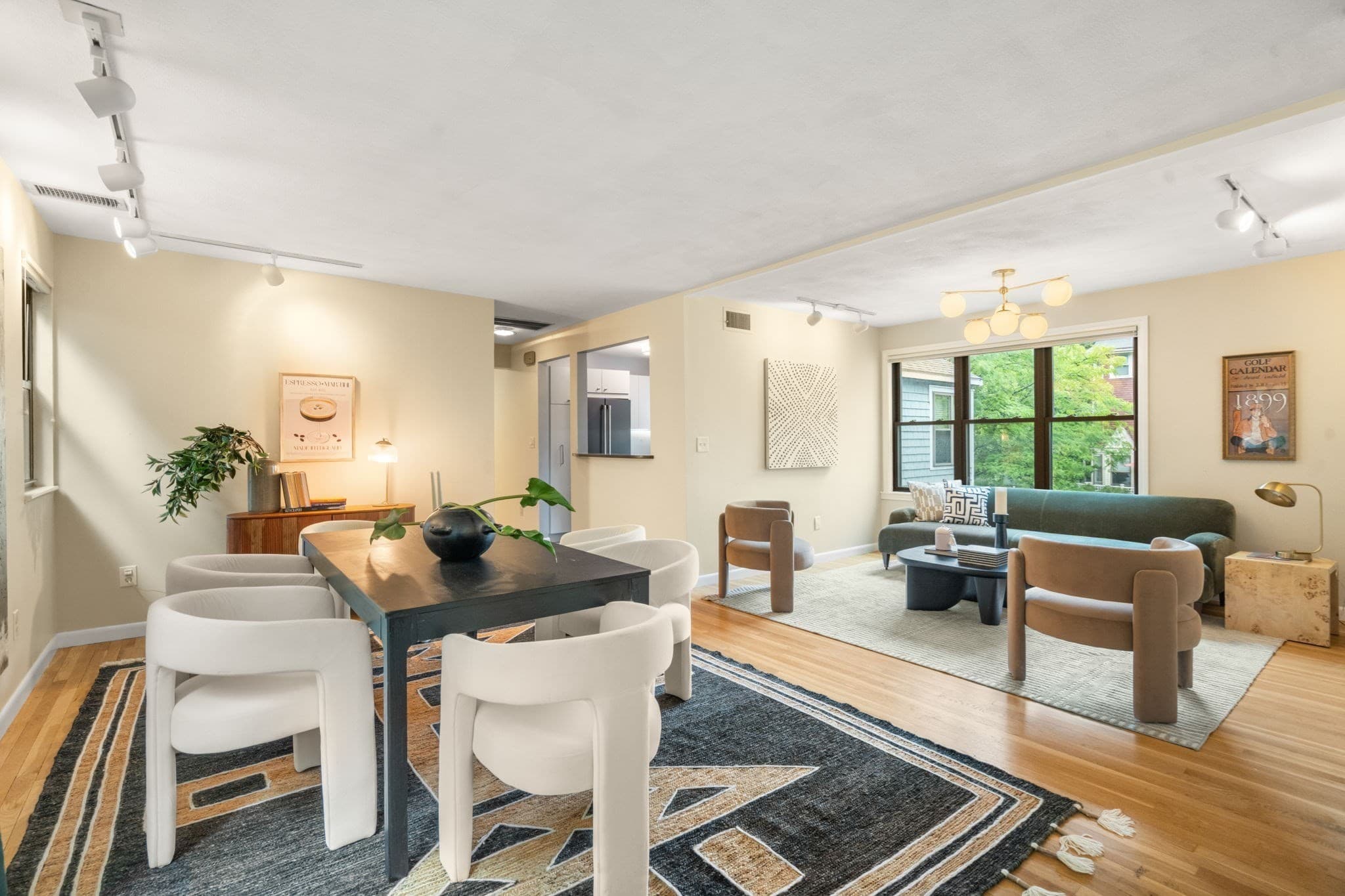 Condominium at 618 Washington St # 618, Brookline MA 02446, Brookline, photo 9 of 33