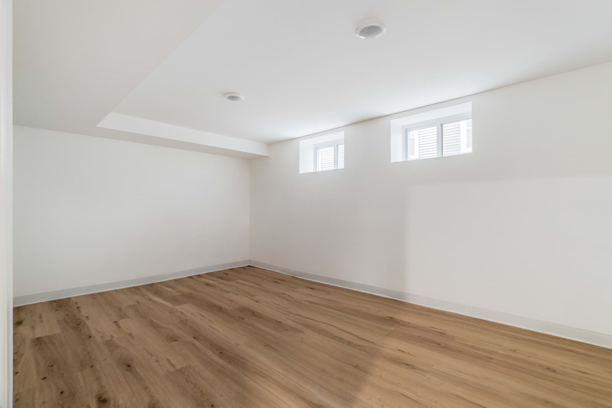 Condominium at 17-19 Woodrow Ave. # 19, Newton MA 02460, Newton, photo 34 of 39