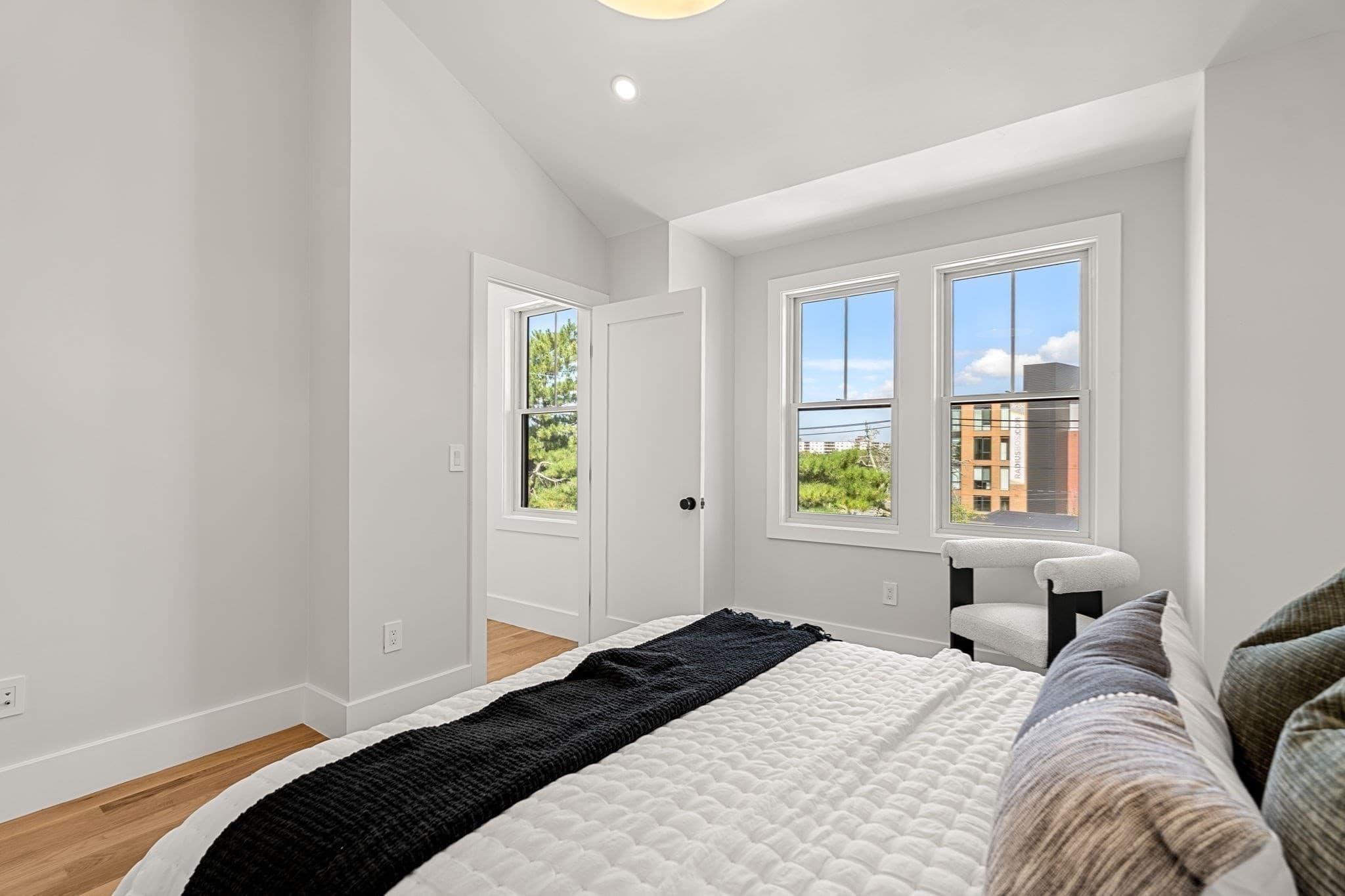Condominium at 17 Lothrop St # 17, Boston MA 02135, photo 23 of 36