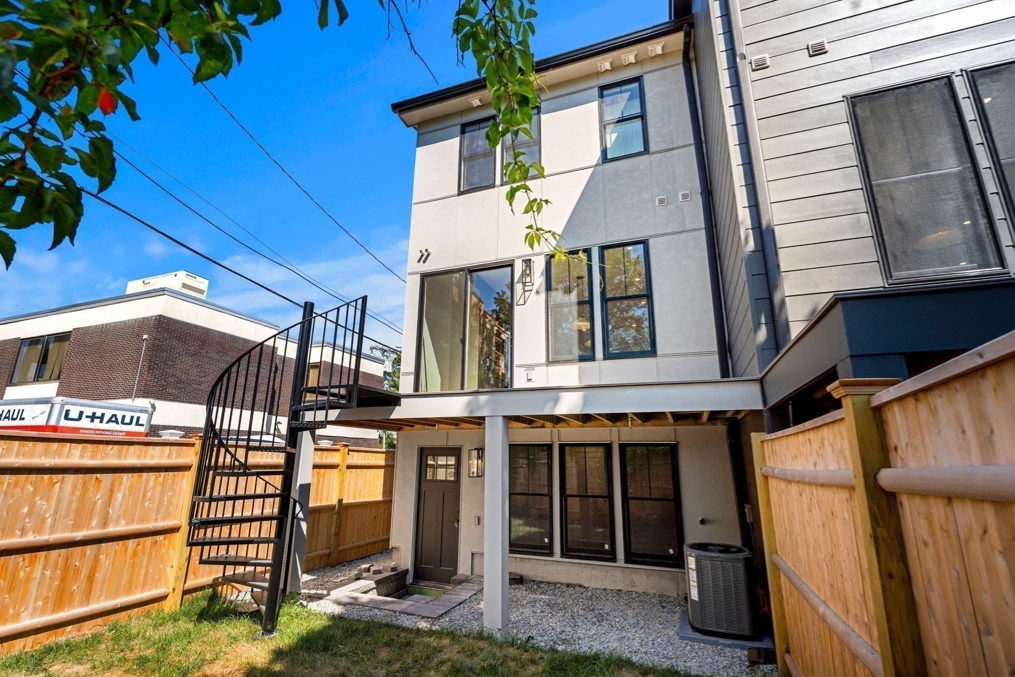 Condominium at 17 Lothrop St # 17, Boston MA 02135, photo 33 of 36