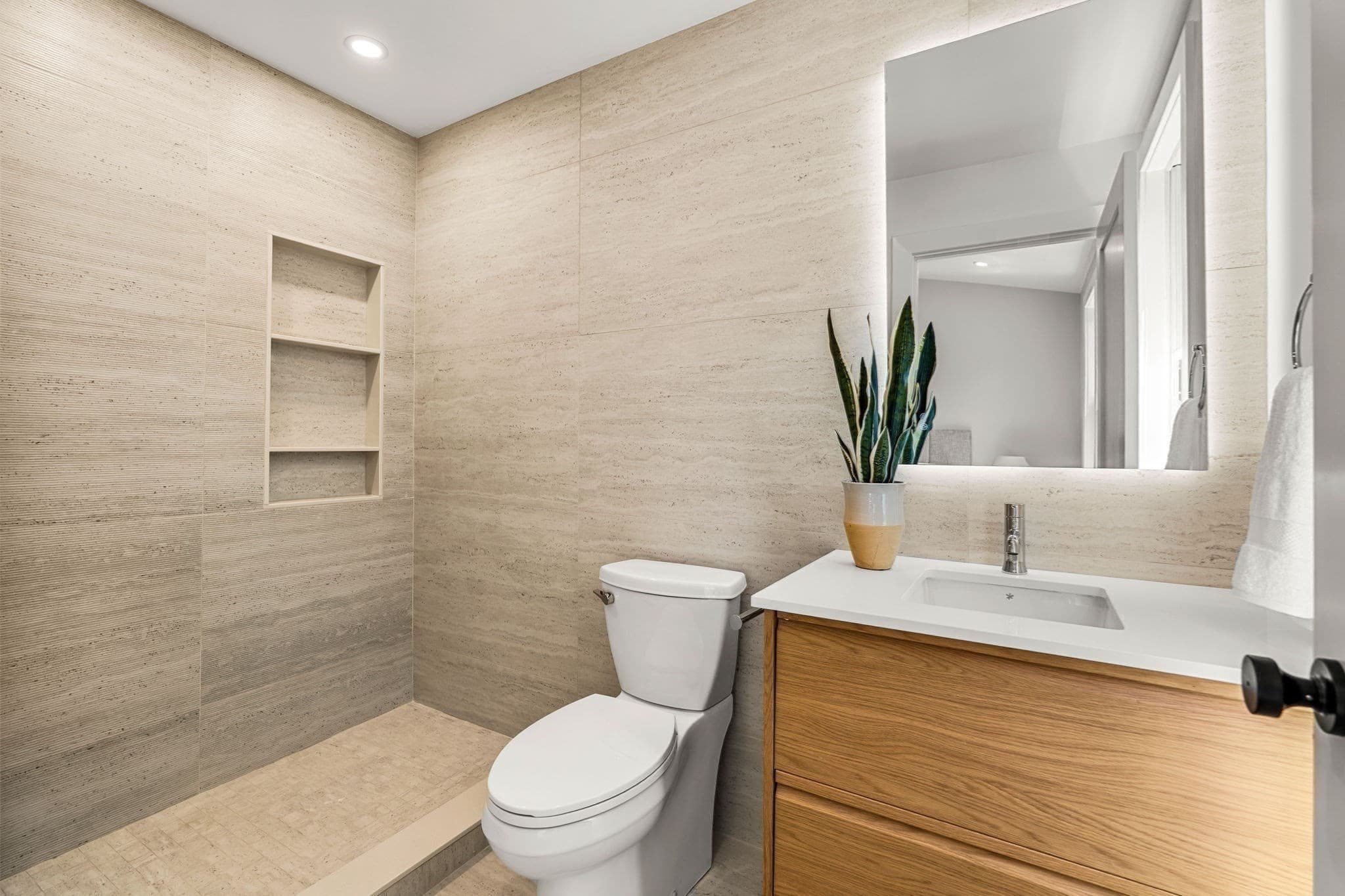 Condominium at 17 Lothrop St # 17, Boston MA 02135, photo 29 of 36