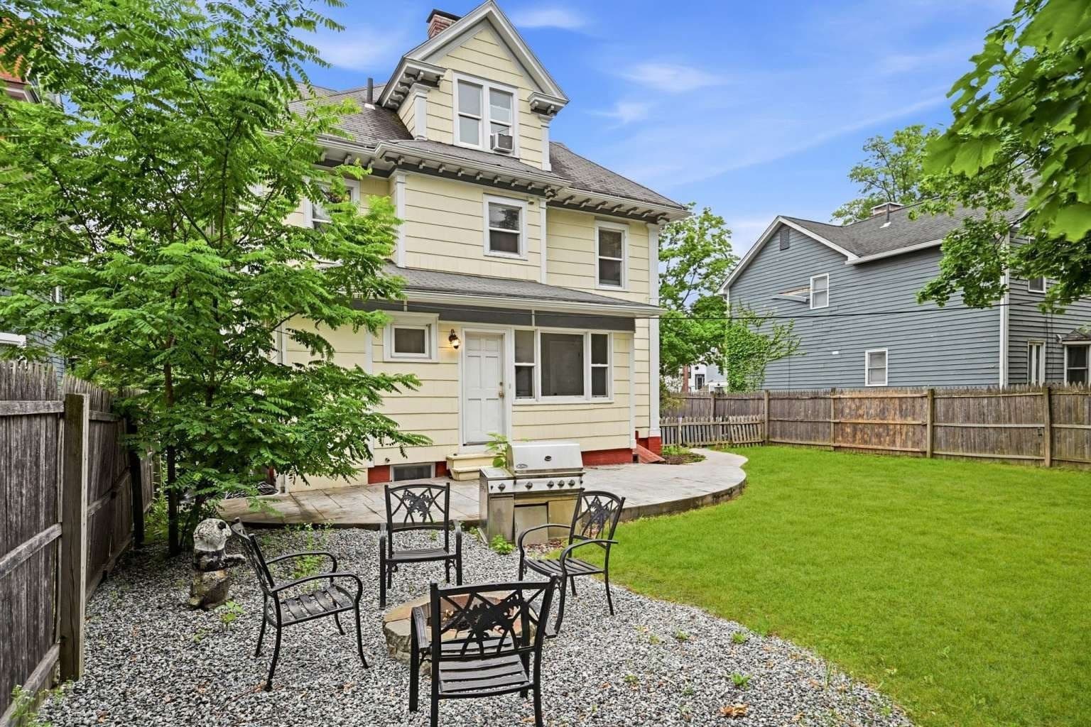 Single Family Residence at 30 Beechwood Ave, Springfield MA 01108, Springfield, photo 37 of 38