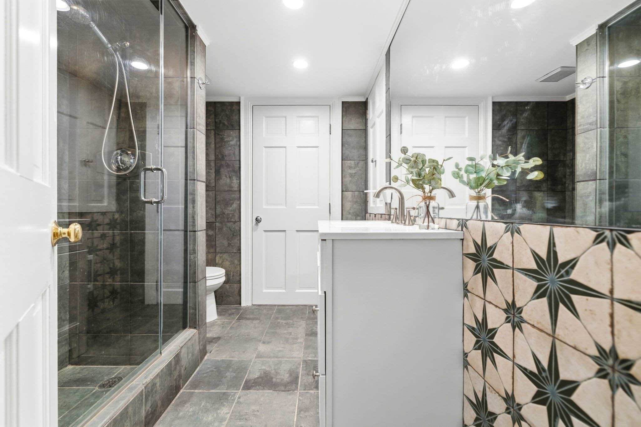 Condominium at 90 Worcester Street # 1, Boston MA 02118, photo 7 of 12