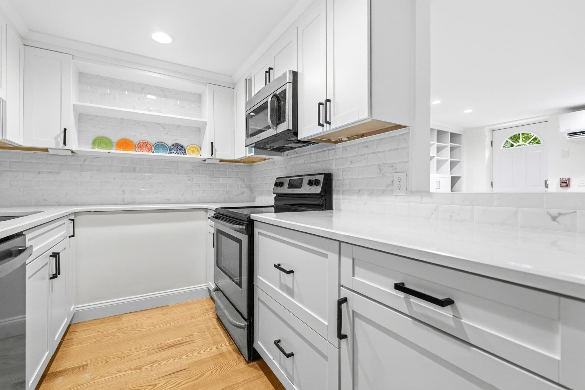 Condominium at 90 Worcester Street # 1, Boston MA 02118, photo 3 of 12