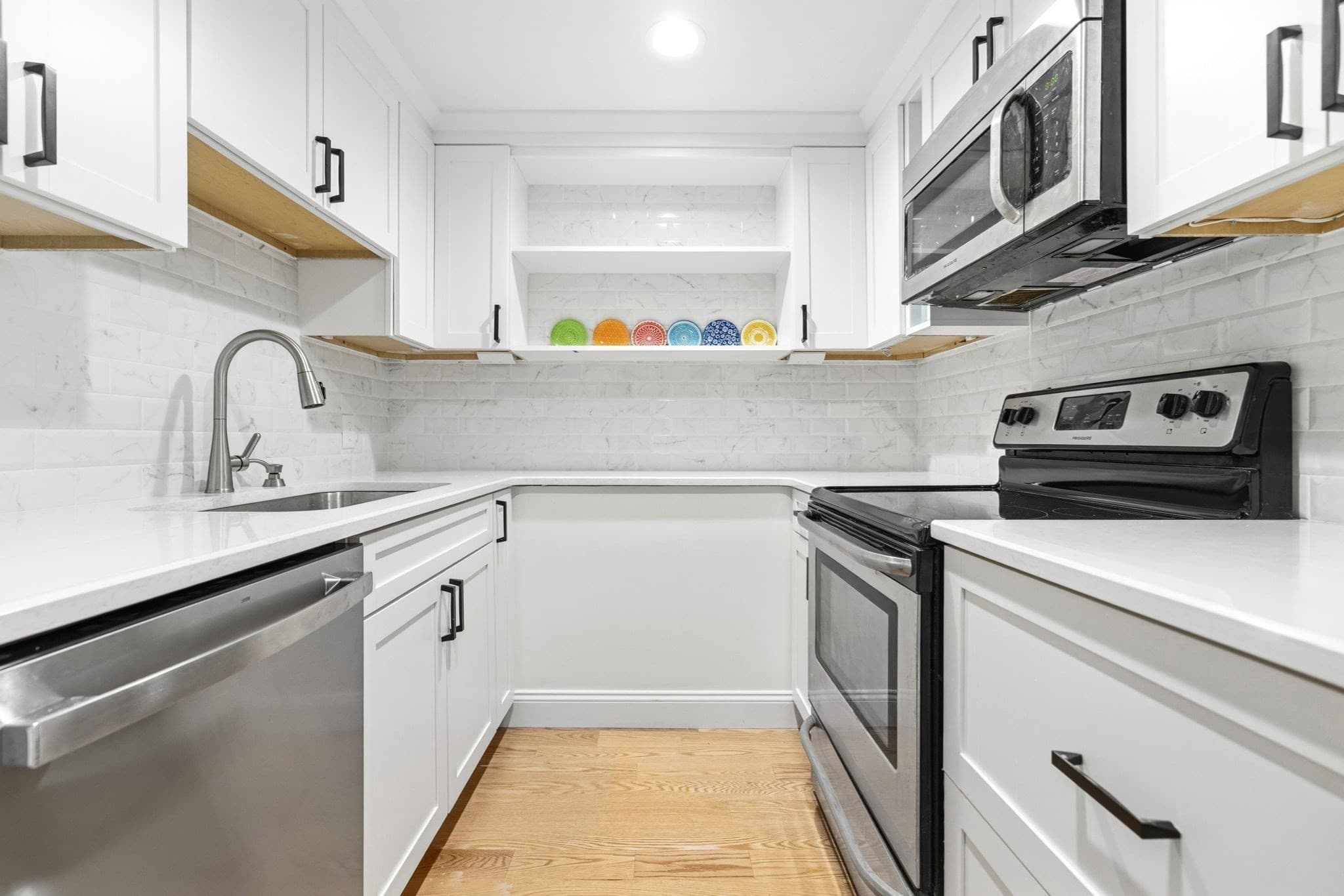 Condominium at 90 Worcester Street # 1, Boston MA 02118, photo 4 of 12