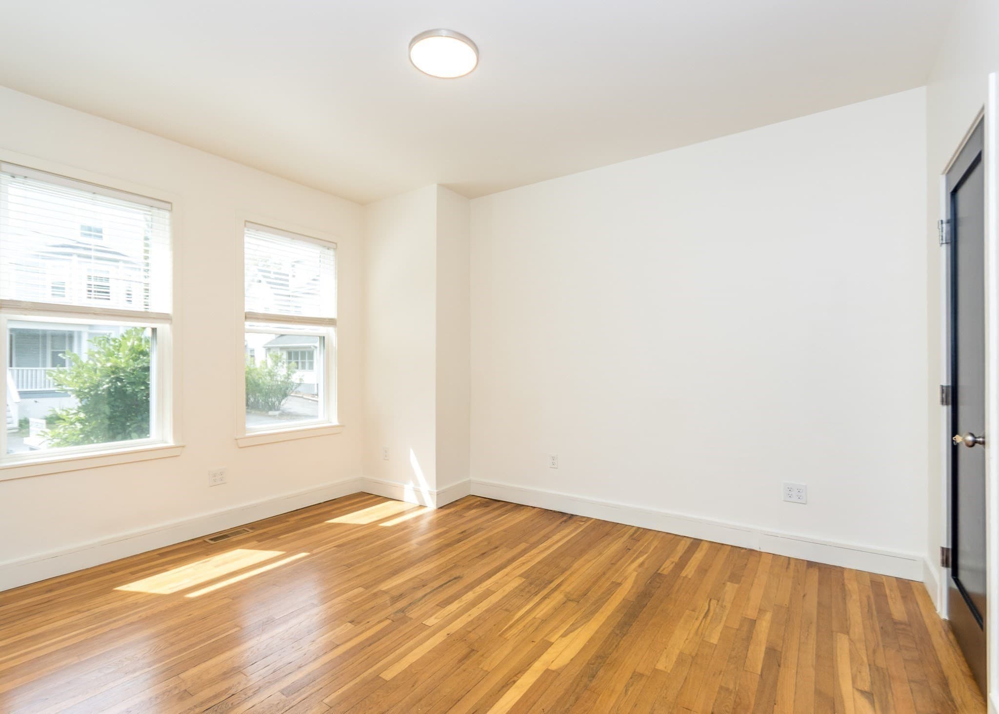 Condominium at 92 Brown Street # 1, Waltham MA 02453, Waltham, photo 5 of 17