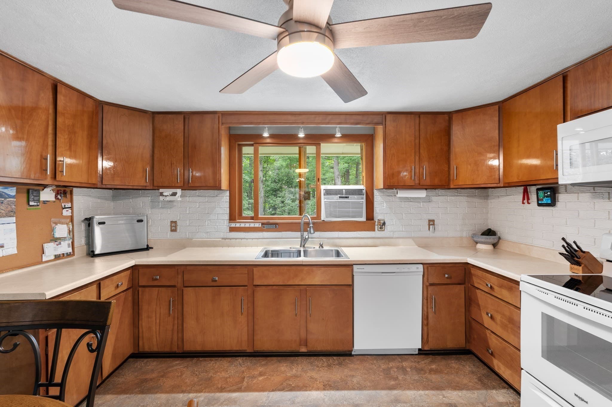 Single Family Residence at 225 Taylor Rd, Stow MA 01775, Stow, photo 12 of 35