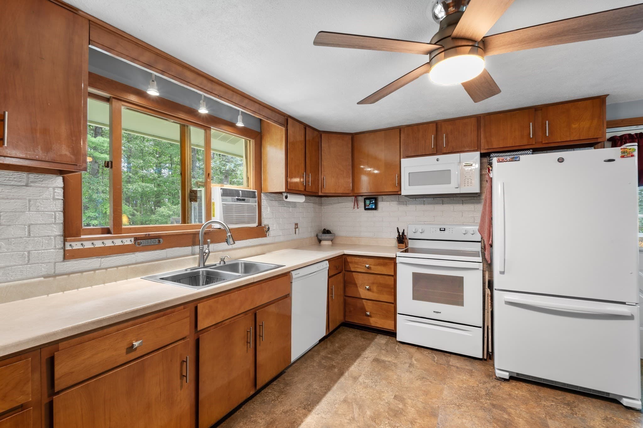 Single Family Residence at 225 Taylor Rd, Stow MA 01775, Stow, photo 10 of 35