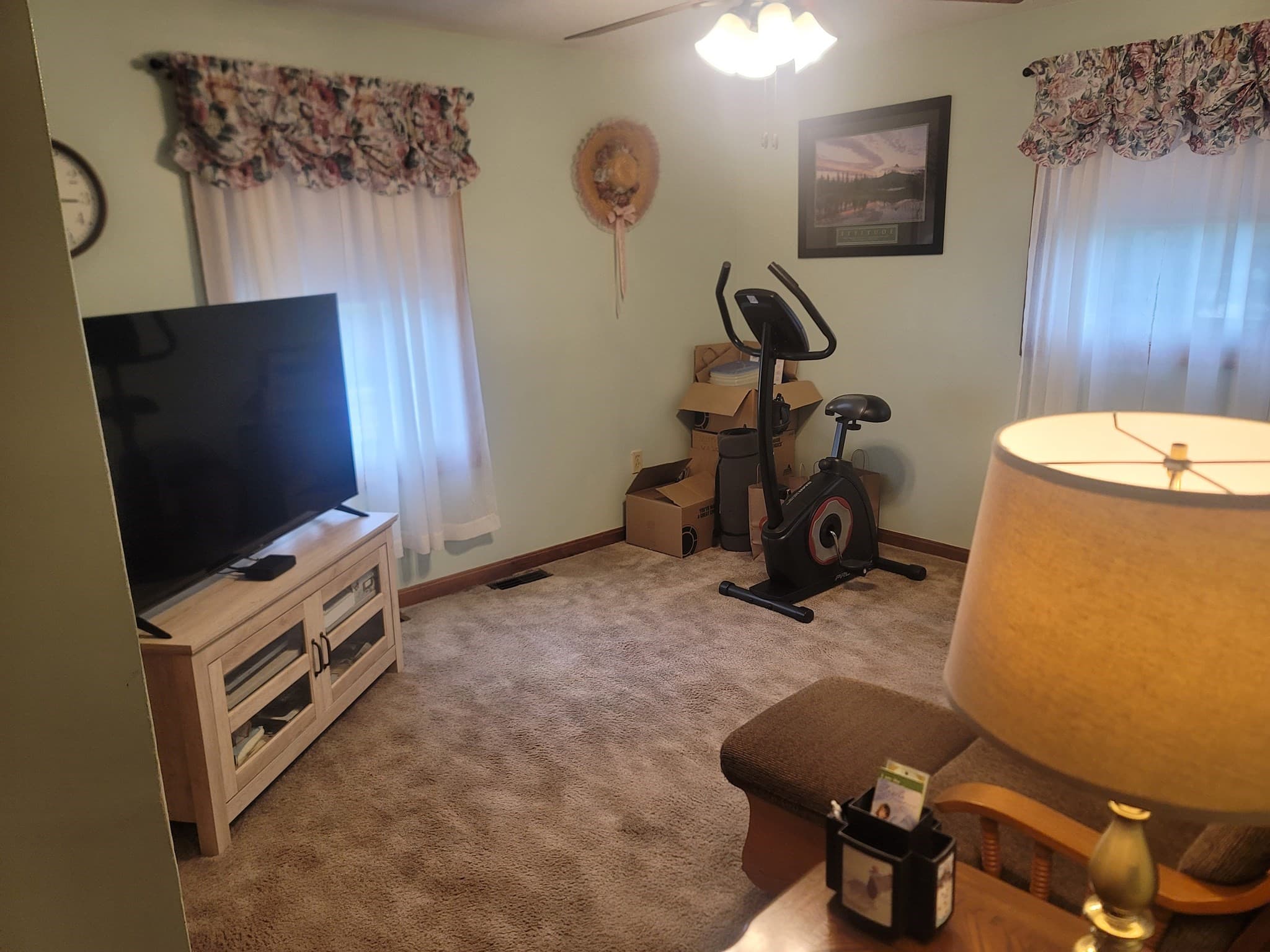 Single Family Residence at 90 Lynn Fells Parkway, Saugus MA 01906, Saugus, photo 6 of 15