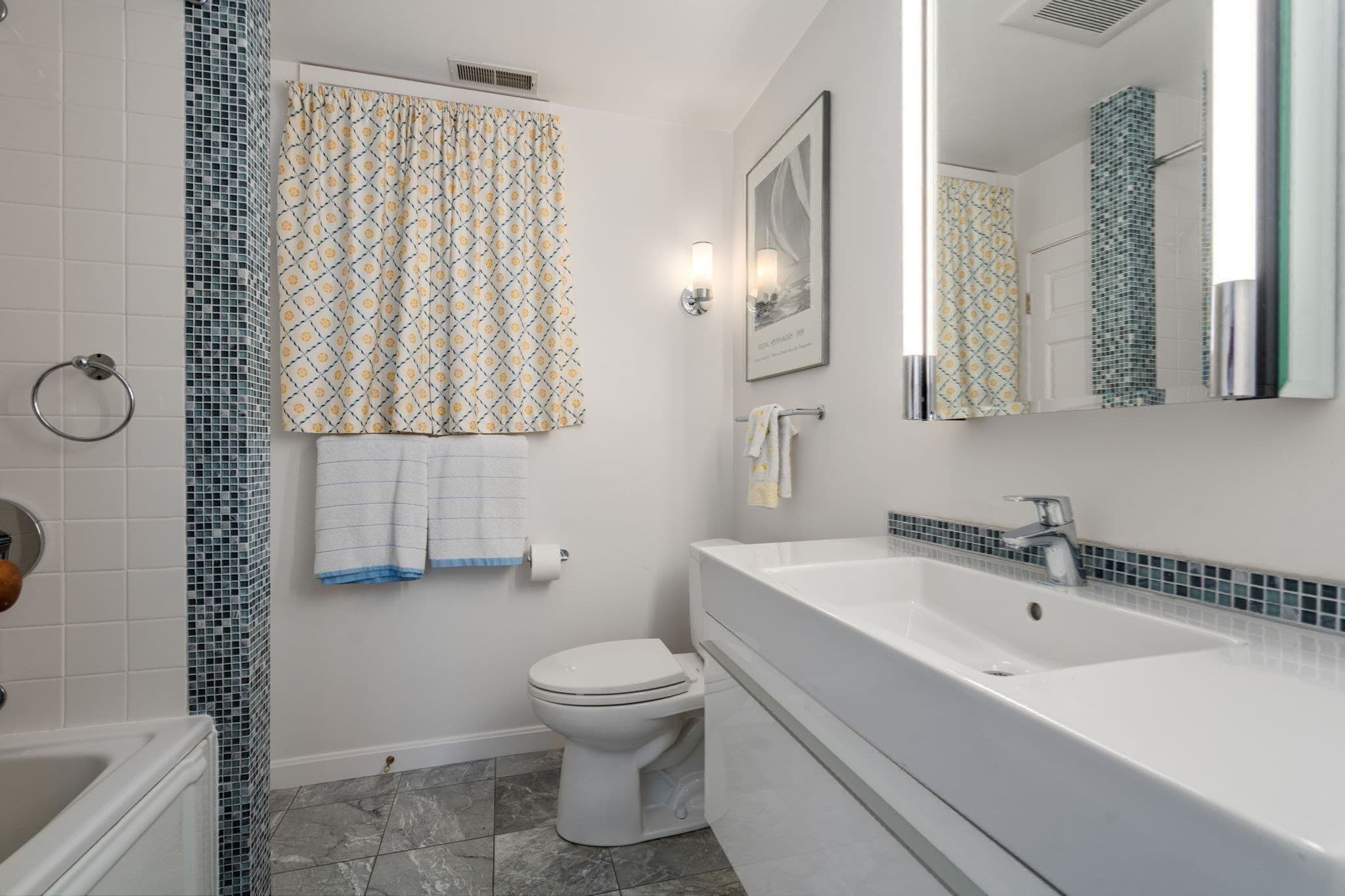 Single Family Residence at 1 West Hill Place, Boston MA 02114, photo 25 of 34