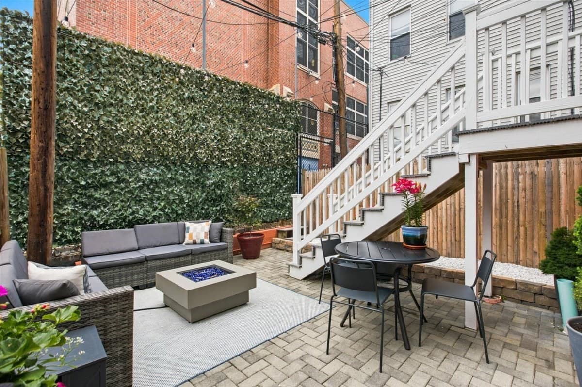 Condominium at 48 Chelsea St # 1, Boston MA 02128, Boston, photo 2 of 28
