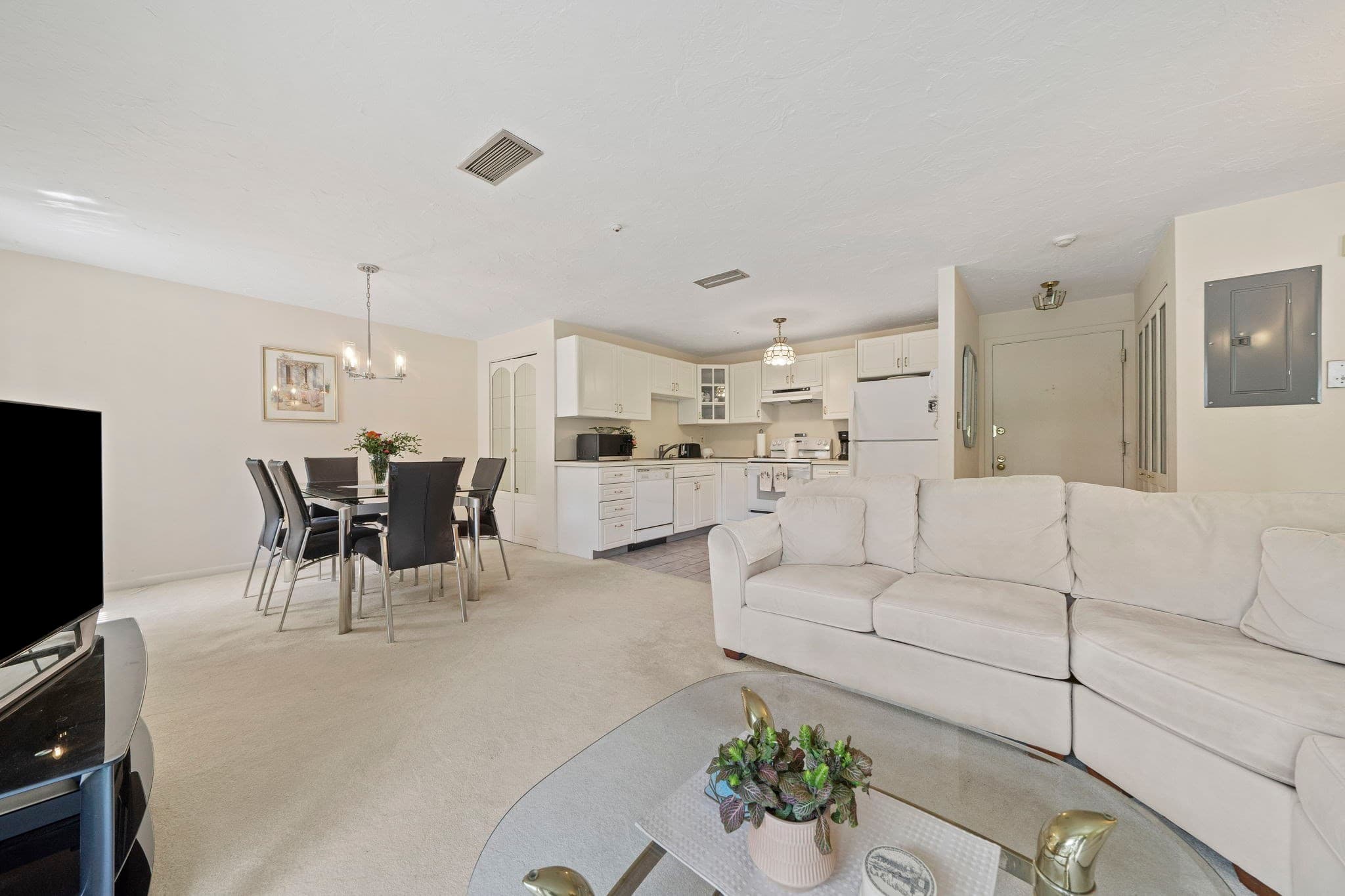 Condominium at 459 Willard Street # 202, Quincy MA 02169, Quincy, photo 3 of 18