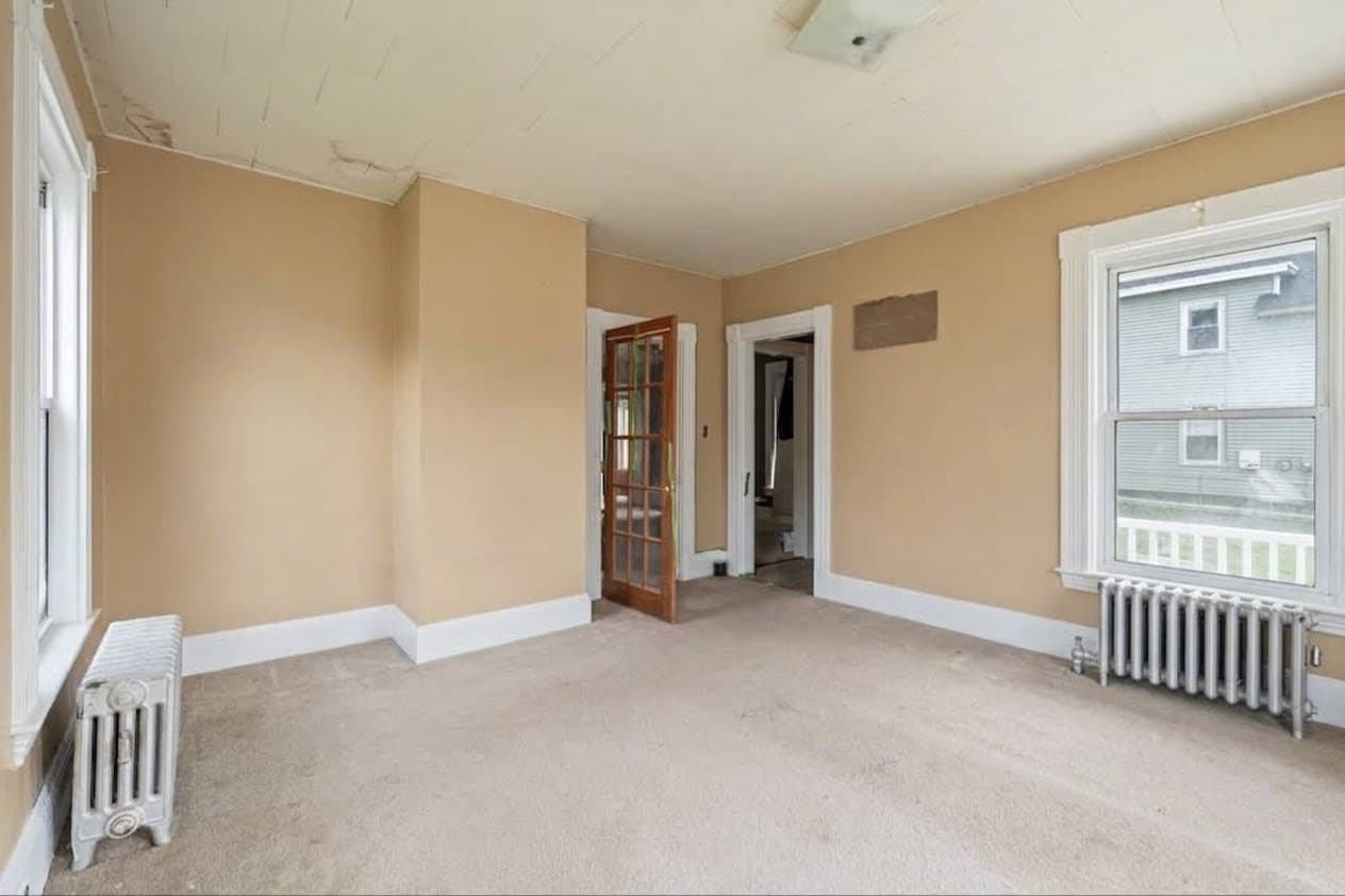 Single Family Residence at 184 Groveland St, Haverhill MA 01830, Haverhill, photo 10 of 26
