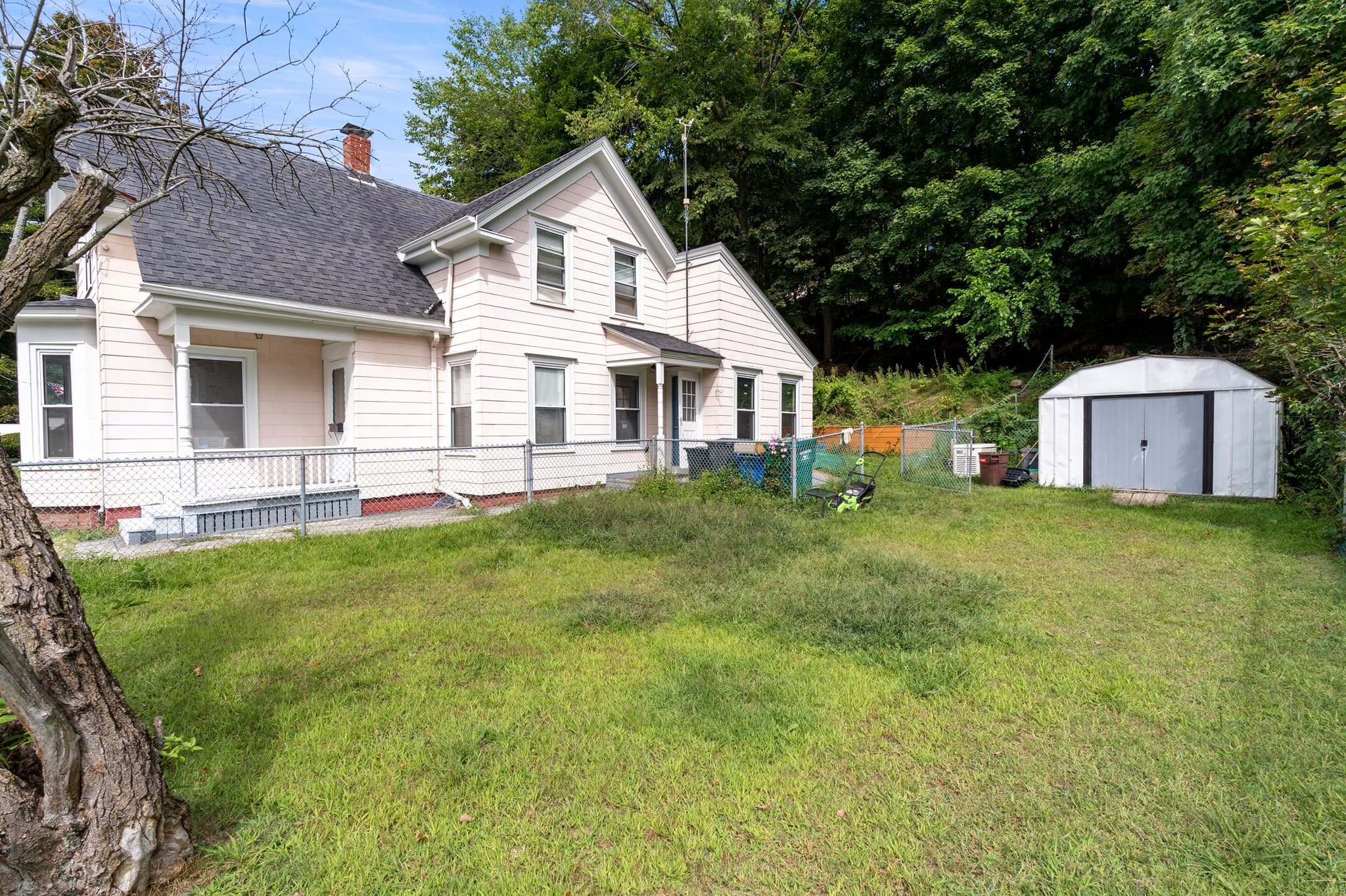 Single Family Residence at 184 Groveland St, Haverhill MA 01830, Haverhill, photo 4 of 26
