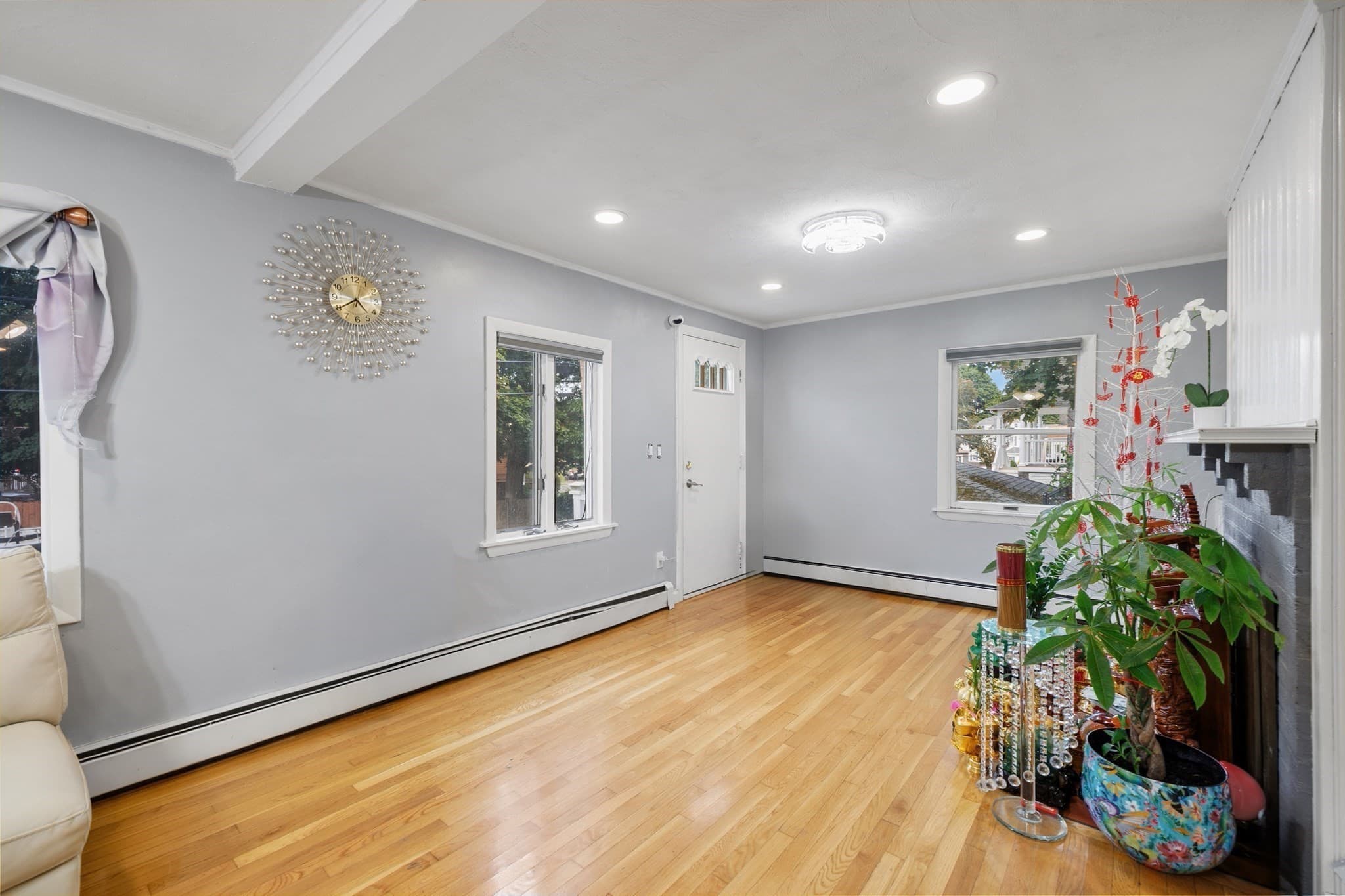 Single Family Residence at 31 Endicott St., Saugus MA 01906, photo 6 of 41