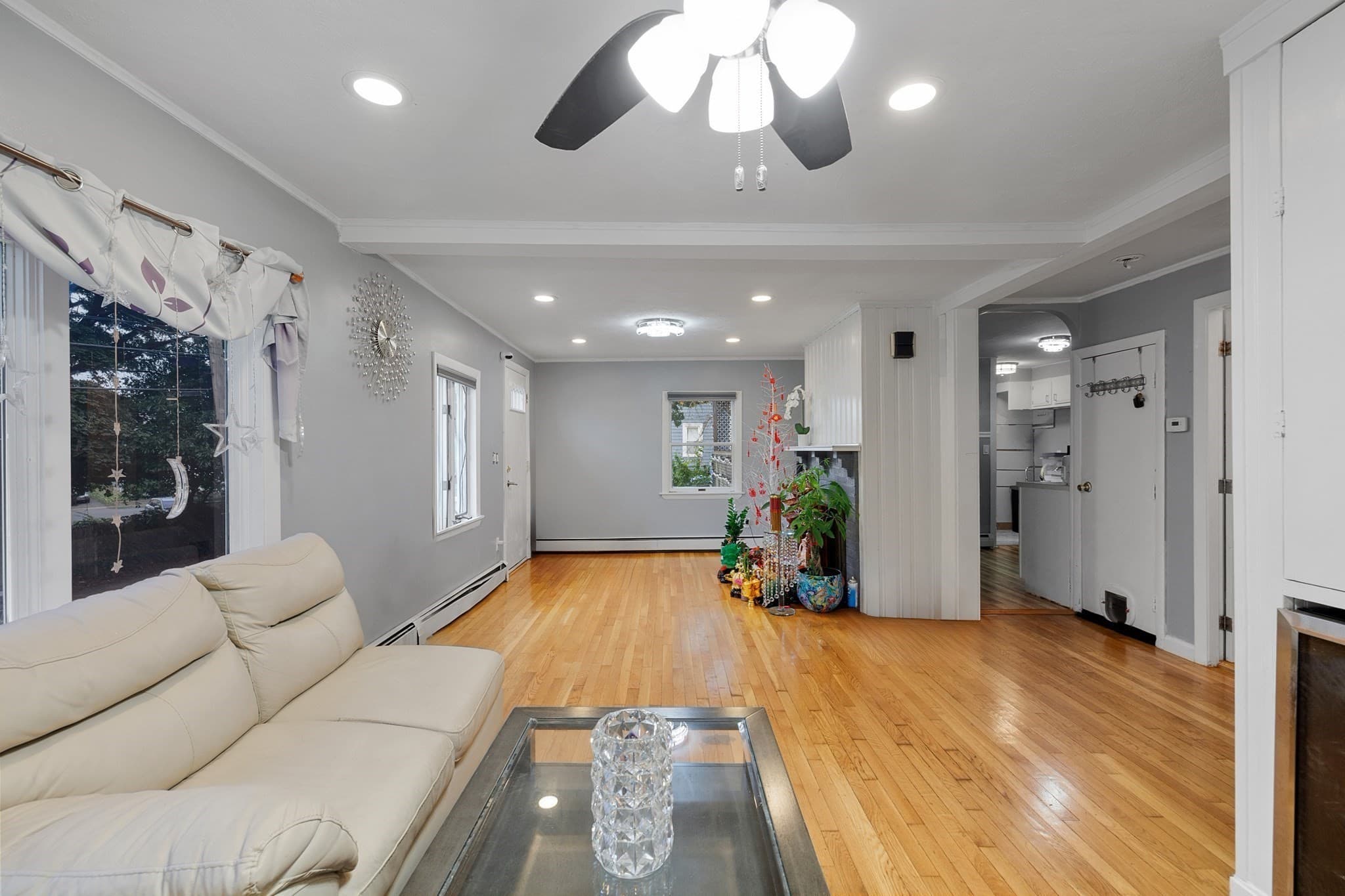 Single Family Residence at 31 Endicott St., Saugus MA 01906, photo 10 of 41