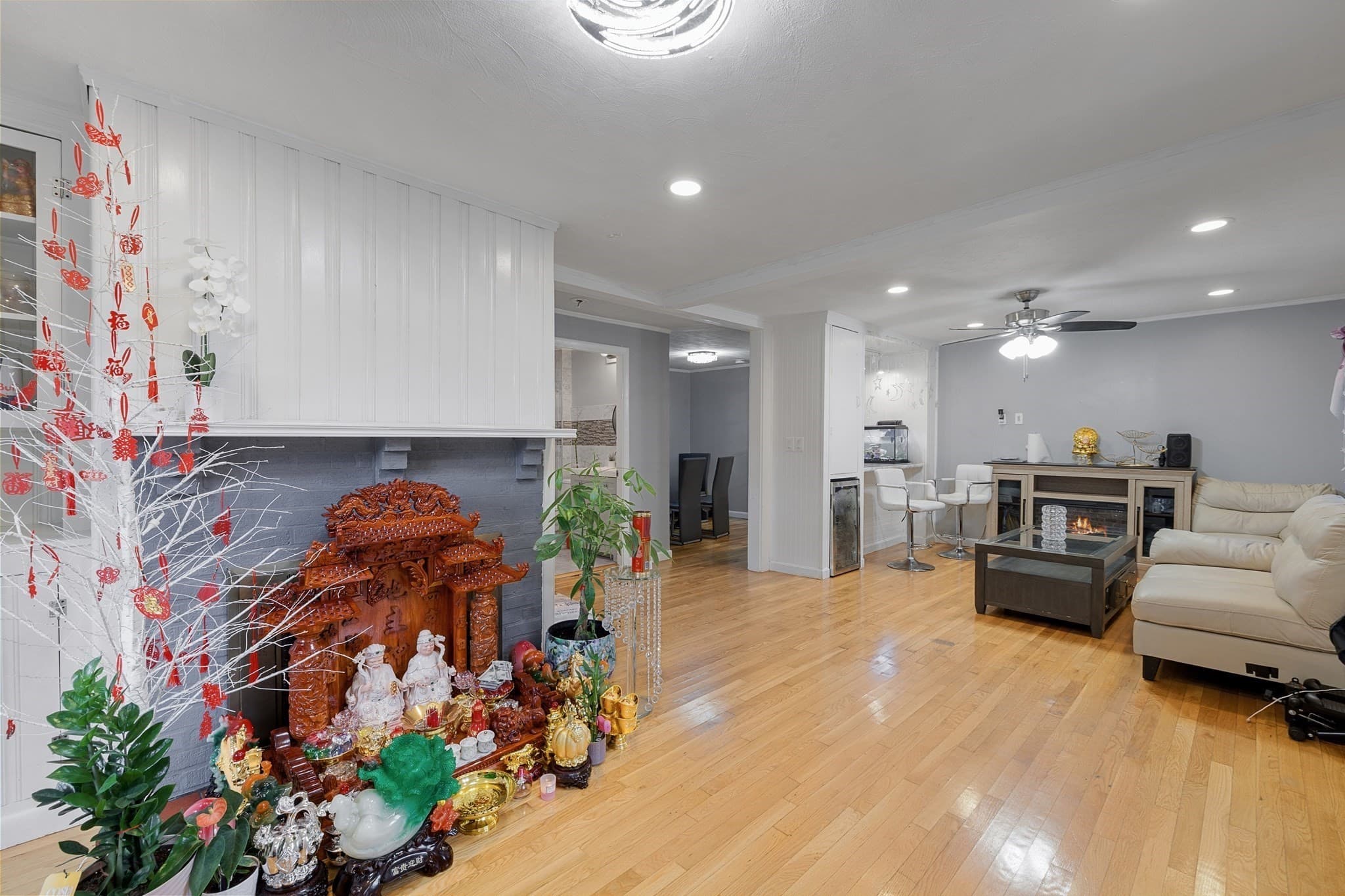 Single Family Residence at 31 Endicott St., Saugus MA 01906, photo 4 of 41