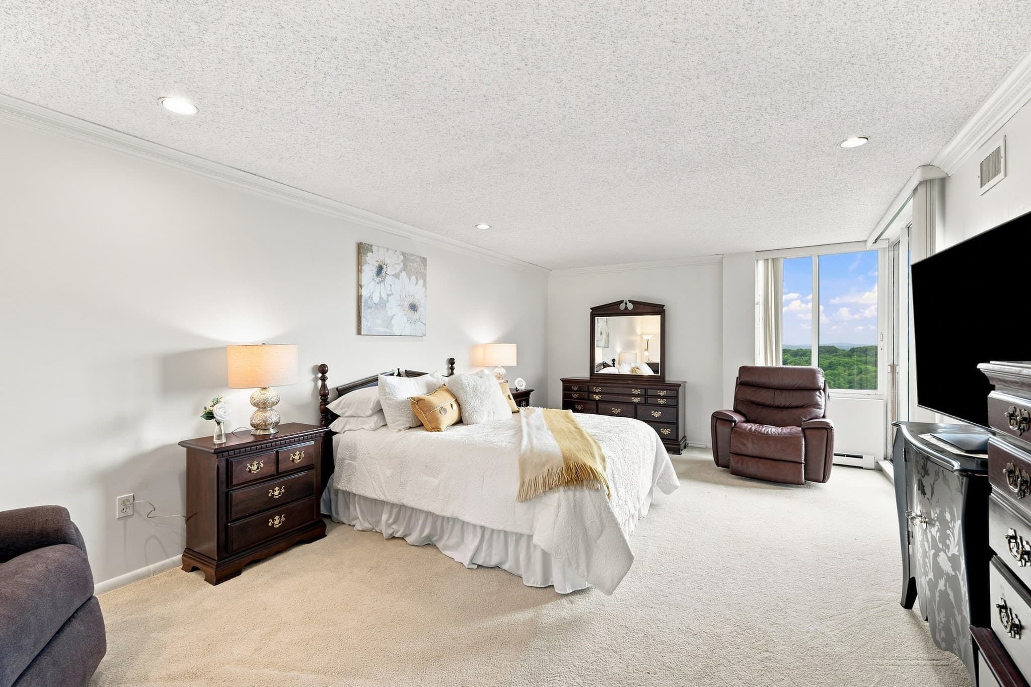 Condominium at 40 Village Rd # 1608, Middleton MA 01949, Middleton, photo 34 of 42