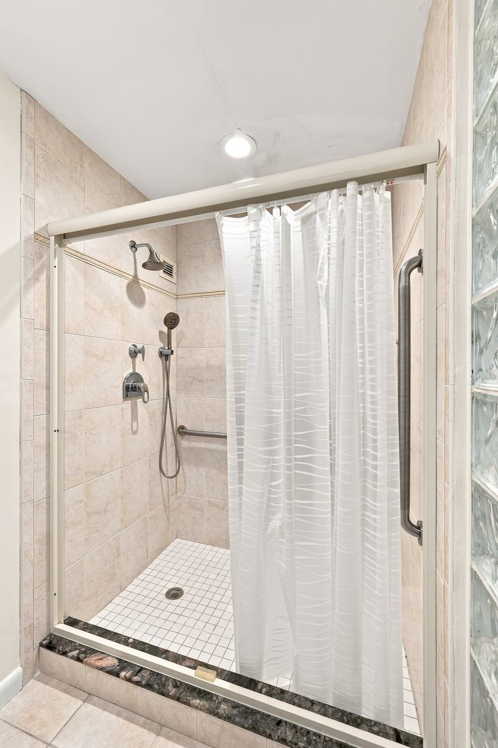 Condominium at 40 Village Rd # 1608, Middleton MA 01949, Middleton, photo 37 of 42
