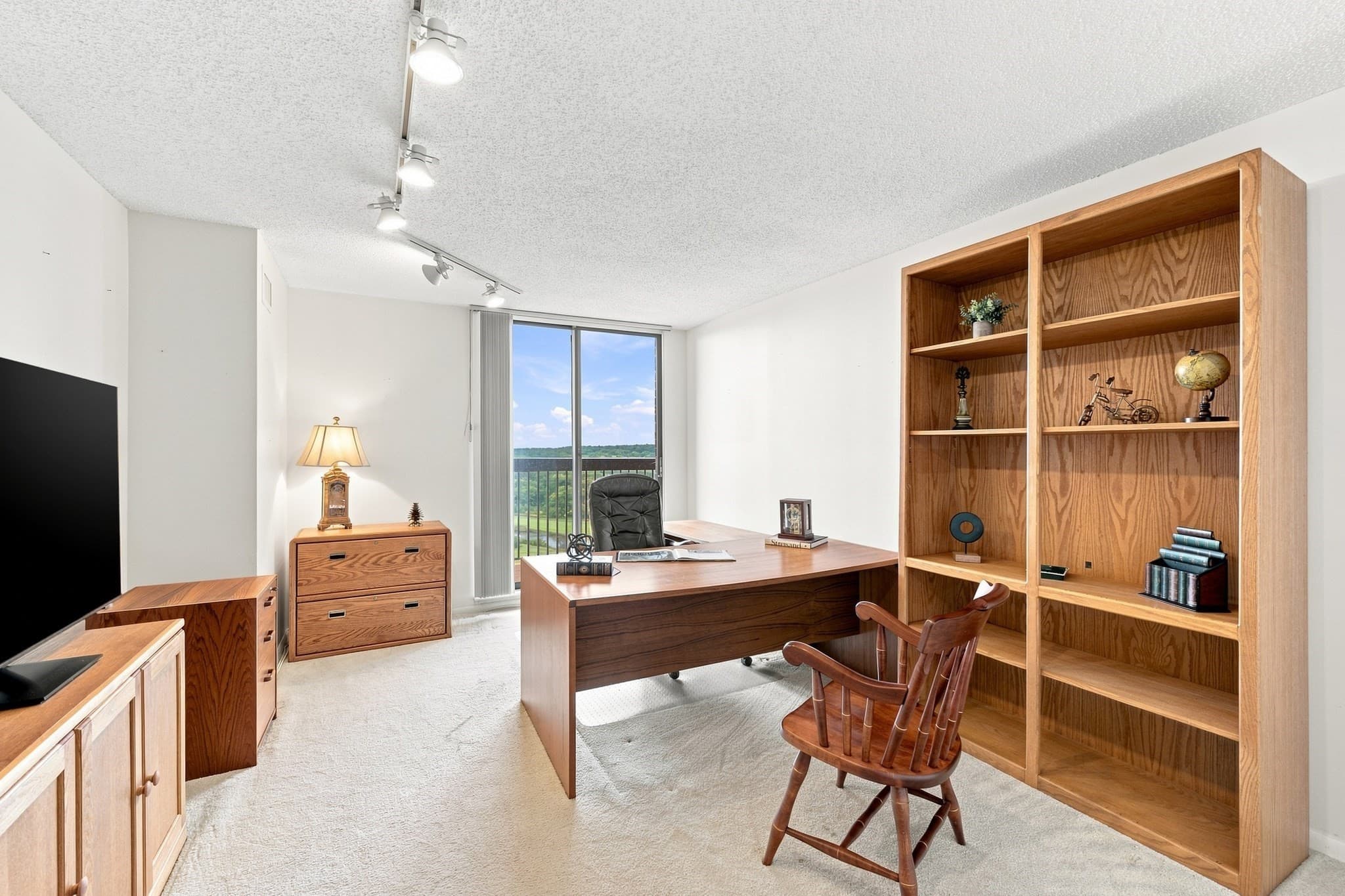 Condominium at 40 Village Rd # 1608, Middleton MA 01949, Middleton, photo 31 of 42