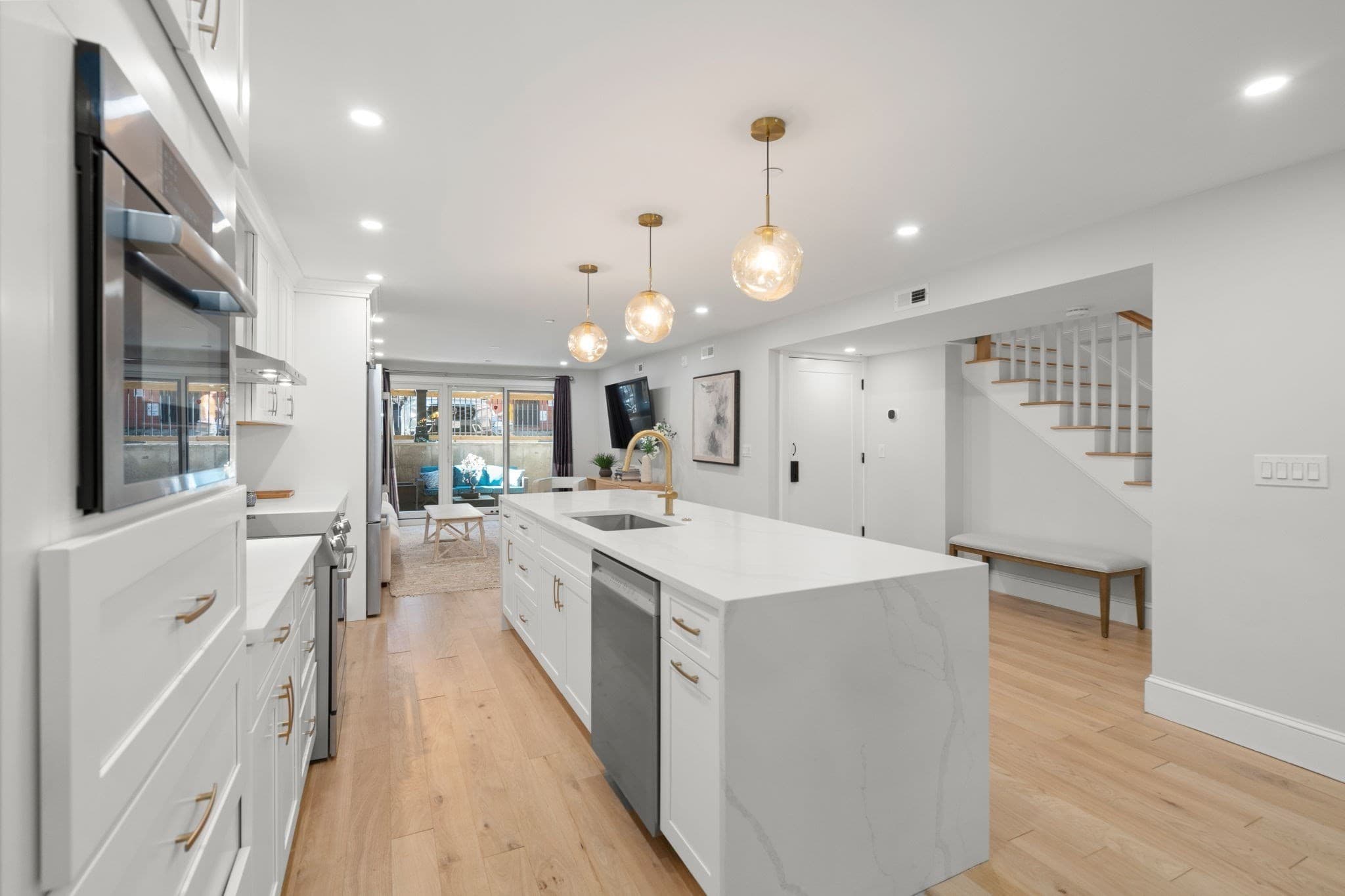 Condominium at 5 Worcester Sq # A, Boston MA 02118, photo 2 of 42
