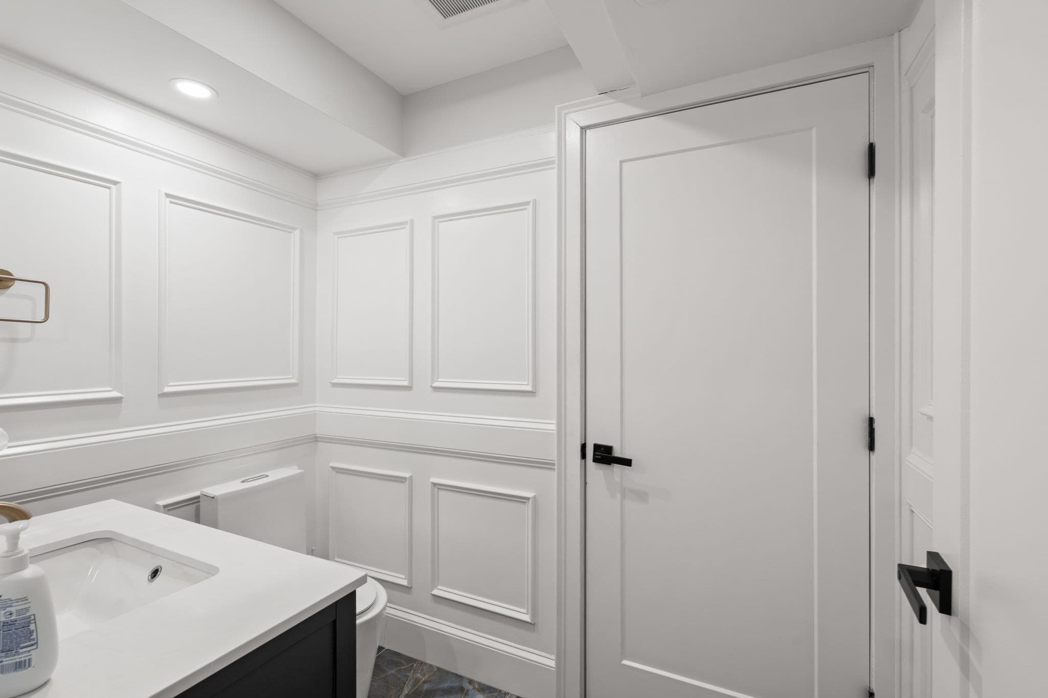 Condominium at 5 Worcester Sq # A, Boston MA 02118, photo 12 of 42