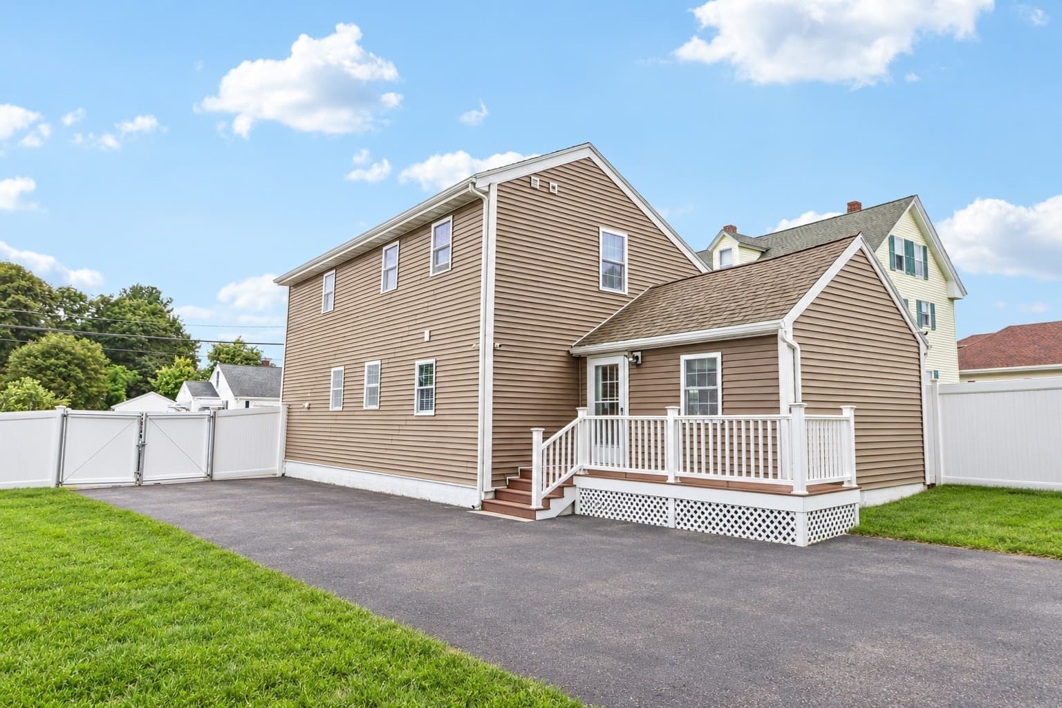 Single Family Residence at 281 Washington St, Taunton MA 02780, photo 27 of 31