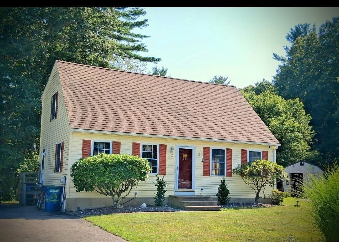 10 Marcam Village Rd # 10, Oxford MA 01537