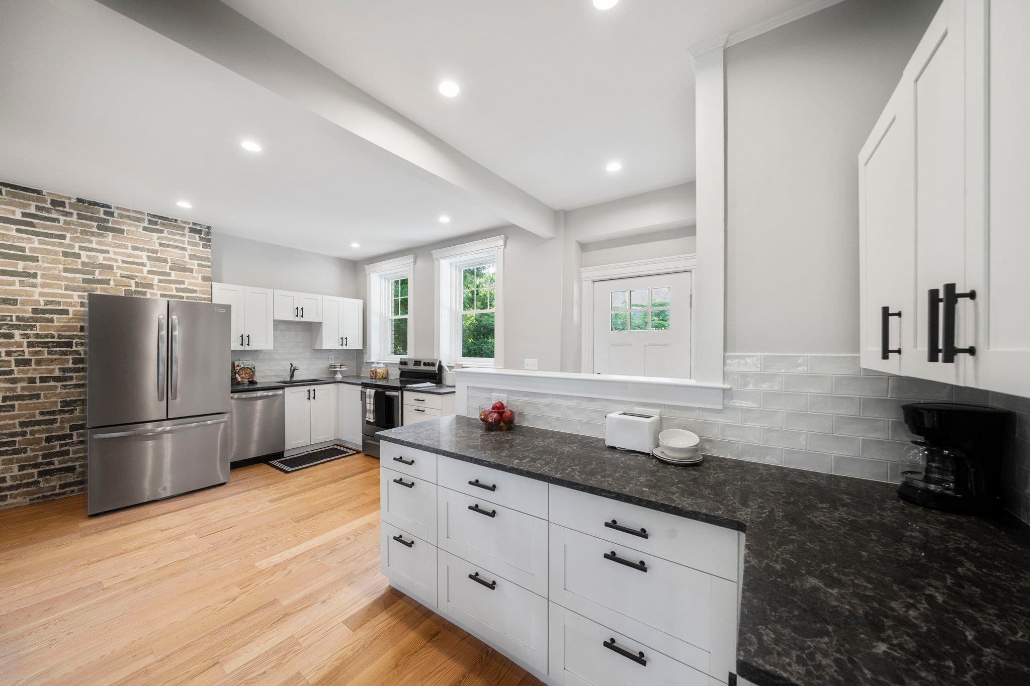 Single Family Residence at 4 Marconi Lane, Marion MA 02738, Marion, photo 10 of 33