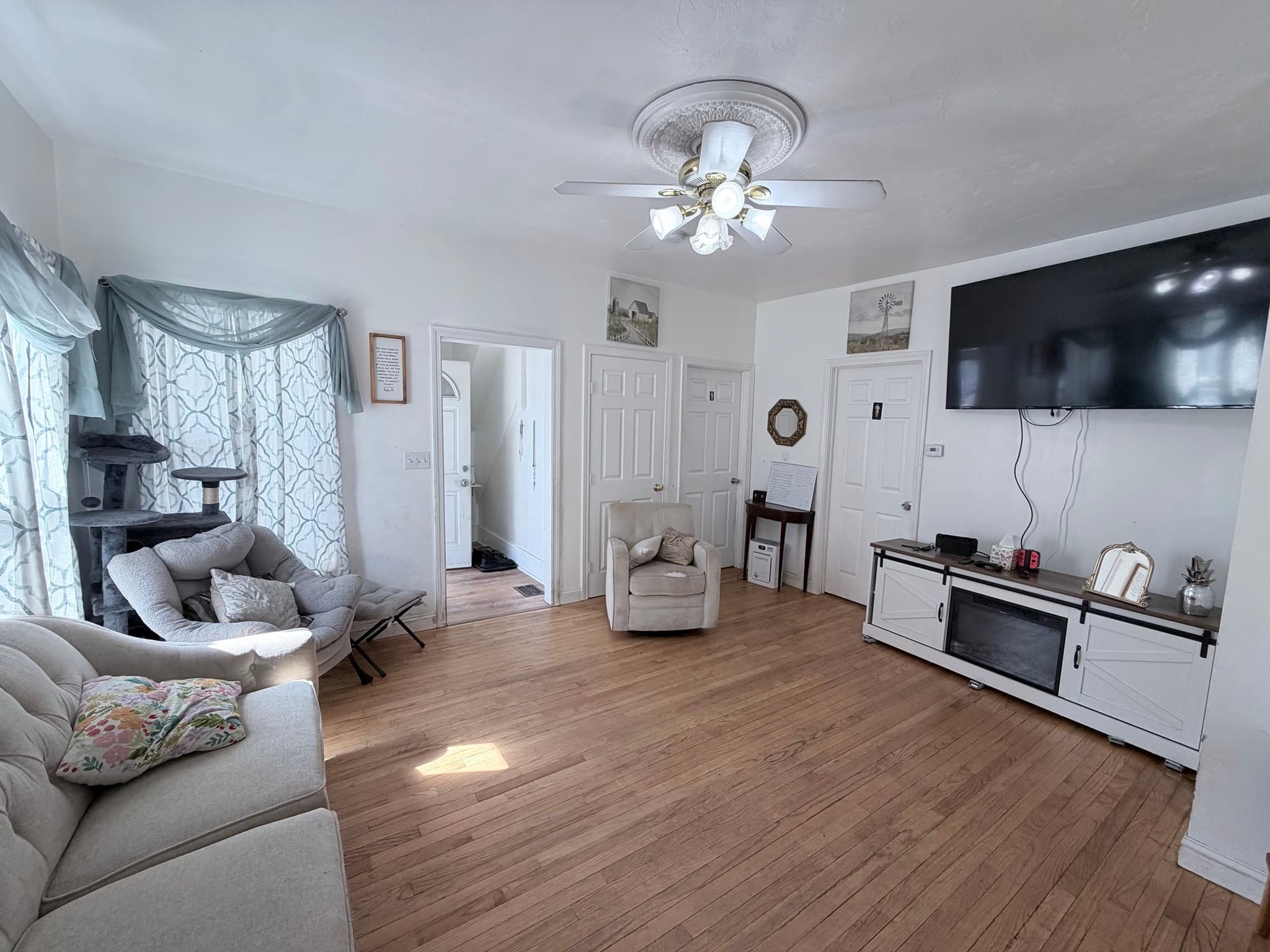 3 Family at 19 Pearl St, Clinton MA 01510, Clinton, photo 3 of 30