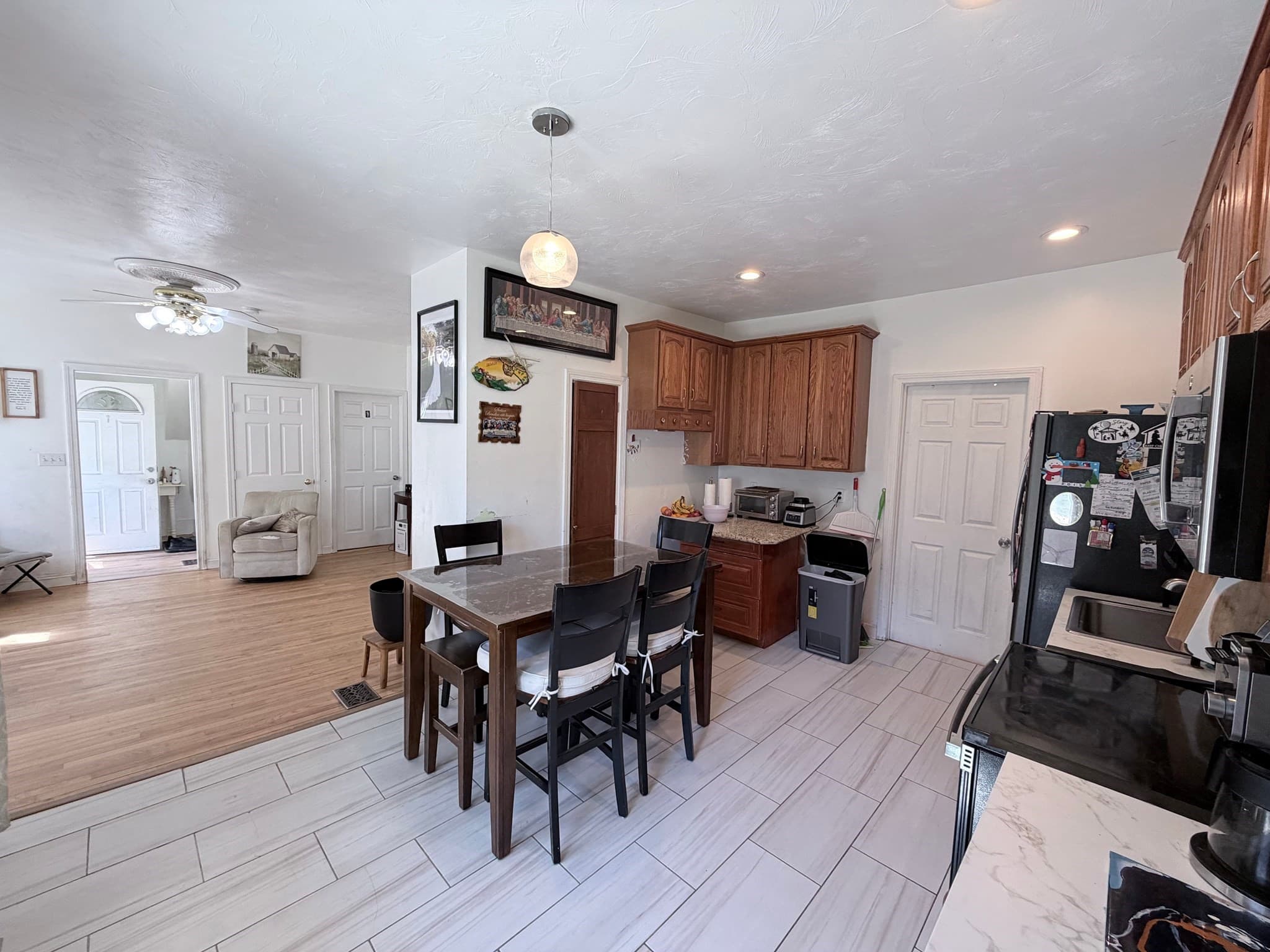 3 Family at 19 Pearl St, Clinton MA 01510, Clinton, photo 5 of 30