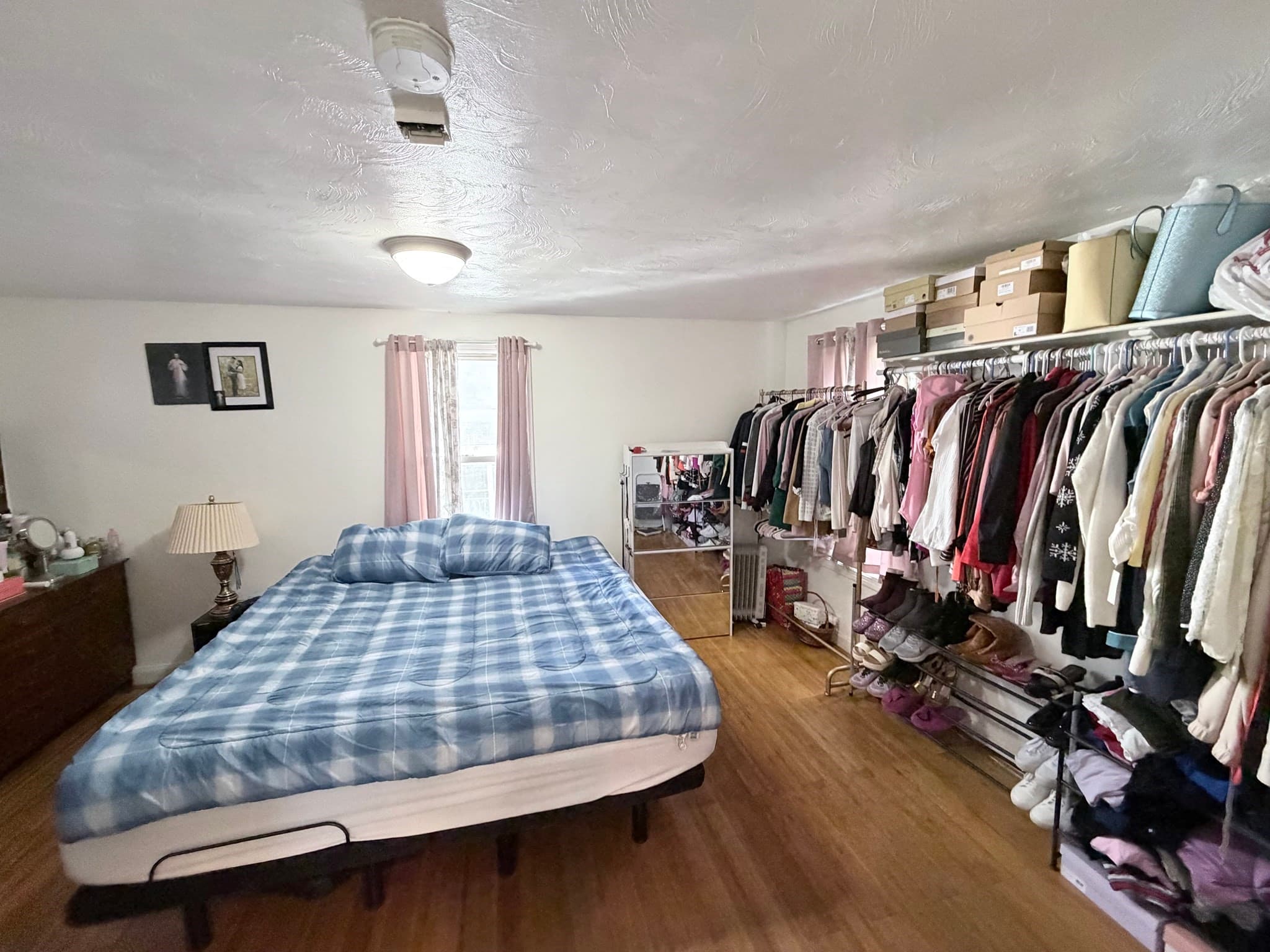 3 Family at 19 Pearl St, Clinton MA 01510, Clinton, photo 9 of 30