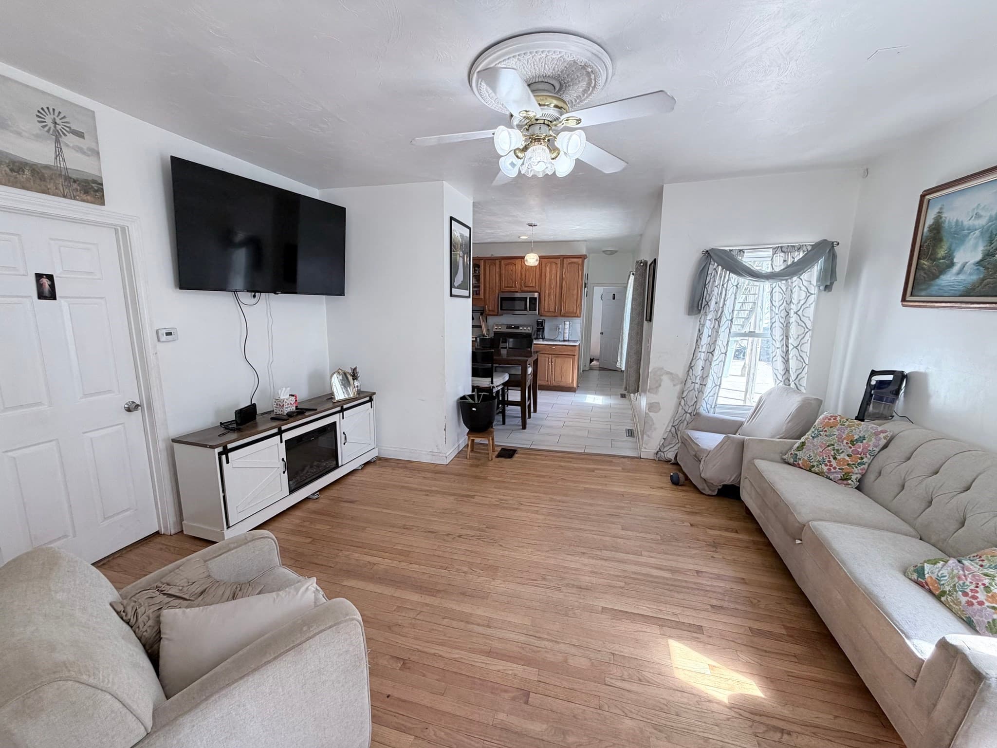 3 Family at 19 Pearl St, Clinton MA 01510, Clinton, photo 4 of 30