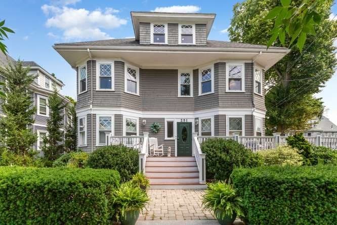 251 Massachusetts Avenue # 2, Arlington MA 02474