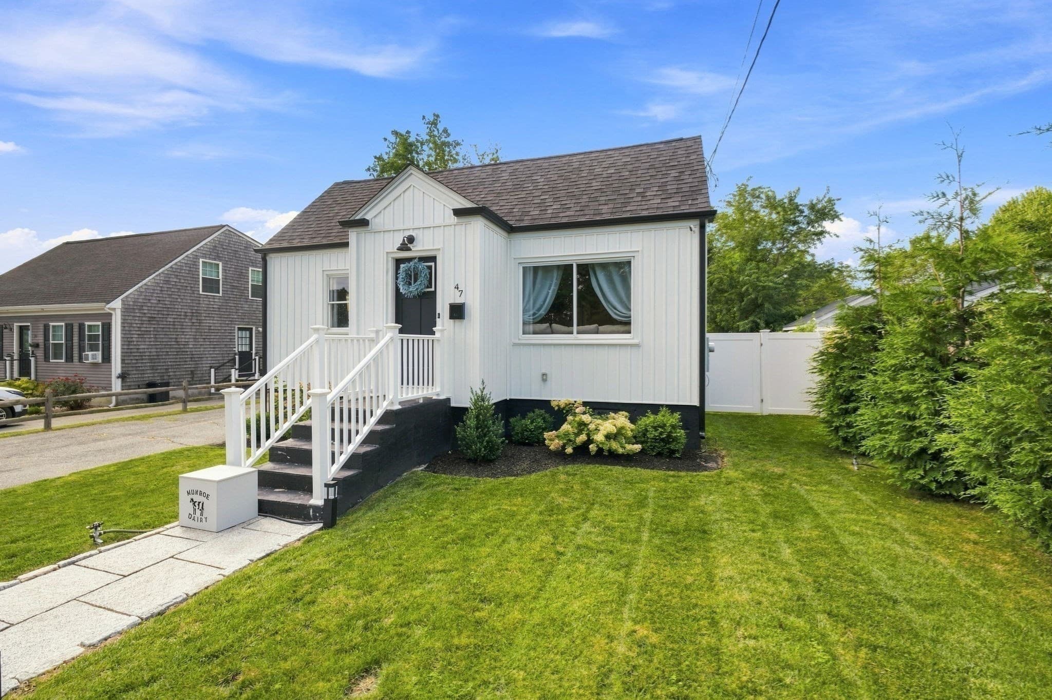 Single Family Residence at 47 Perkins St, Somerset MA 02725, Somerset, photo 2 of 42